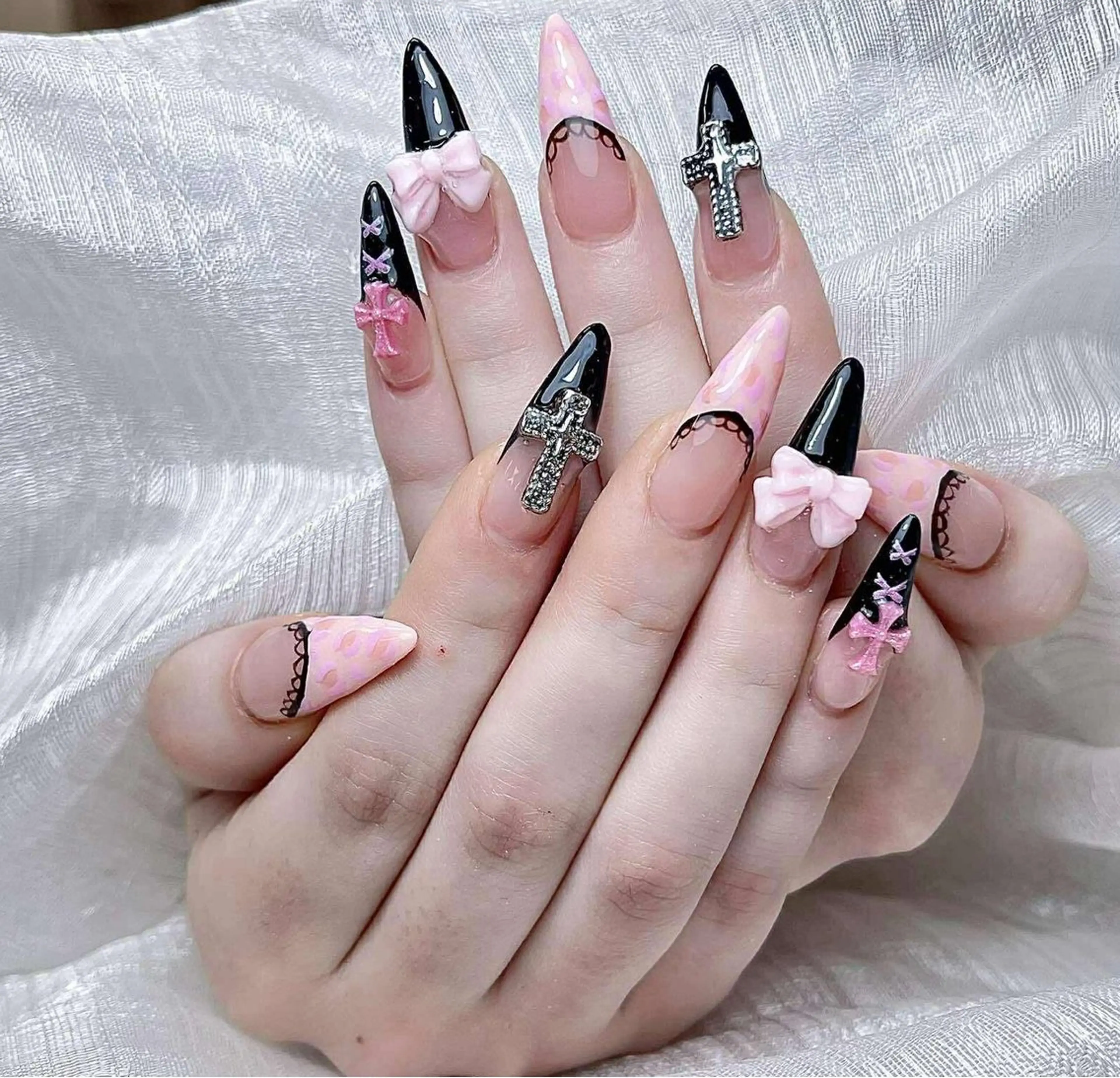 ネイル アートネイル 成人式 ジェルネイル ニュアンスネイル 夏ネイル ハンドネイル Jenn Nail Salonのネイルデザイン