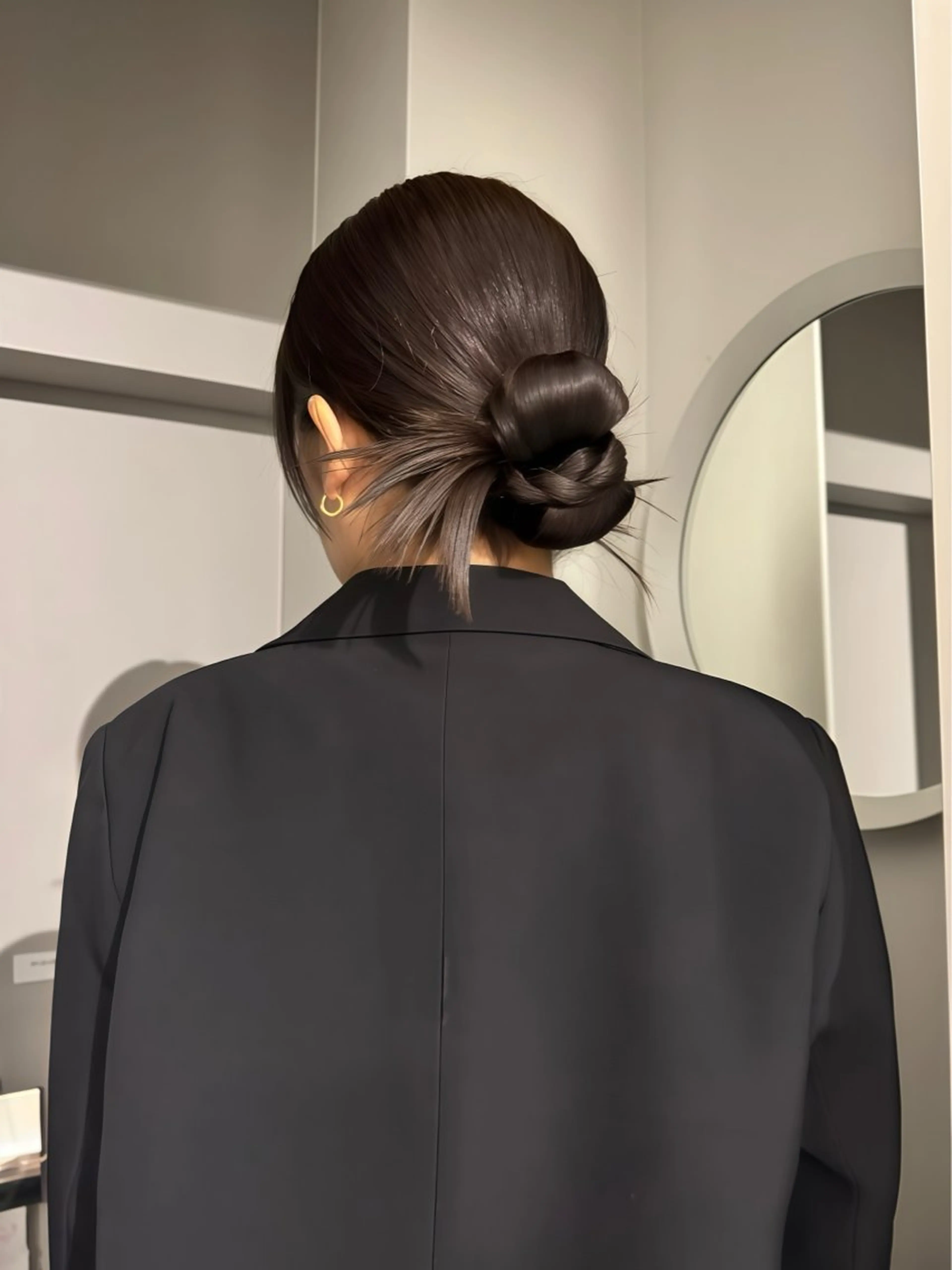 セミロング カラー ヘアアレンジ 結婚式・ブライダル ヘアセット mina 🌷のヘアスタイル