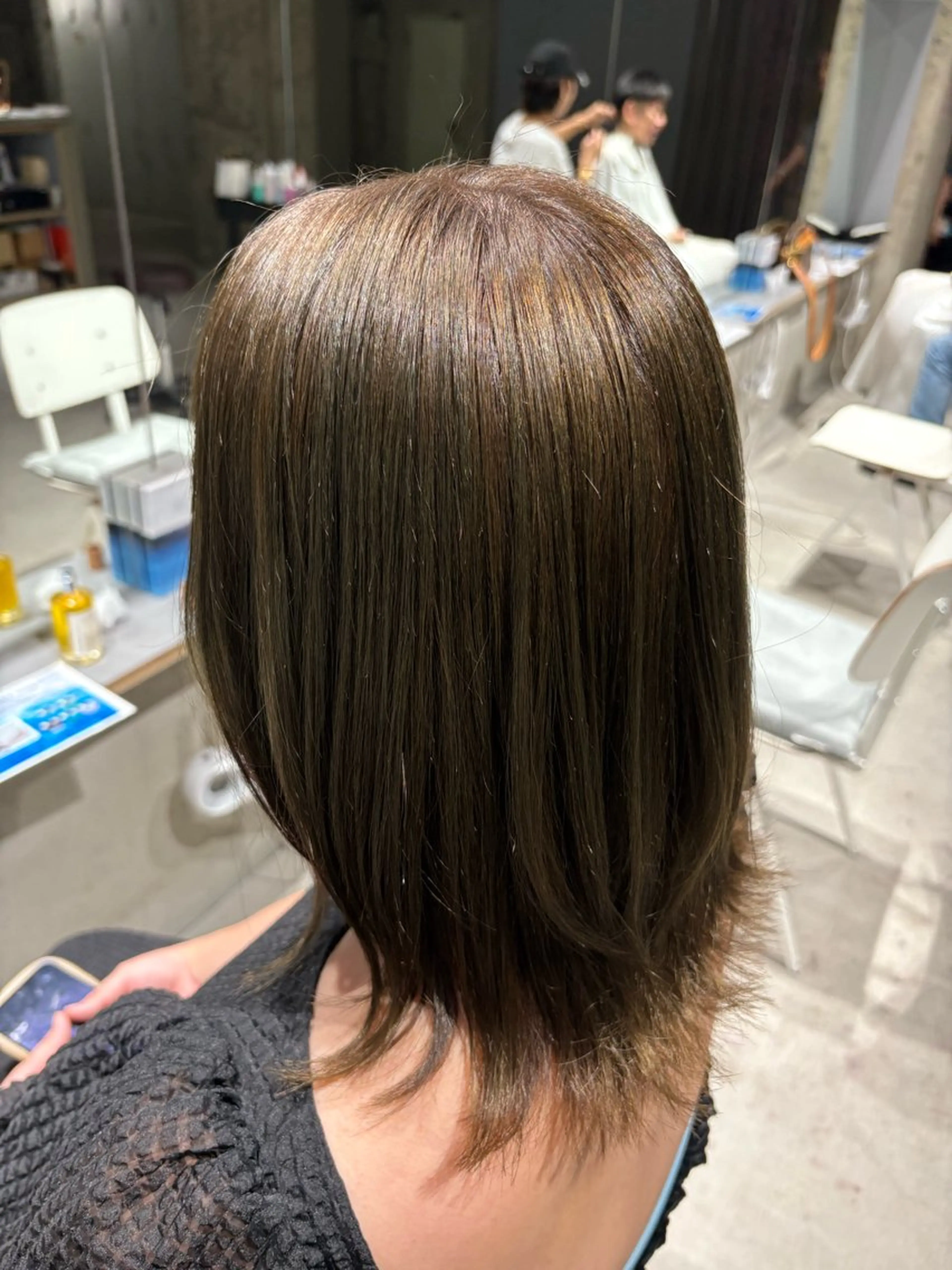 ミディアム カラー オリーブカラー カット ヘアカラー 玉置 七海のヘアスタイル