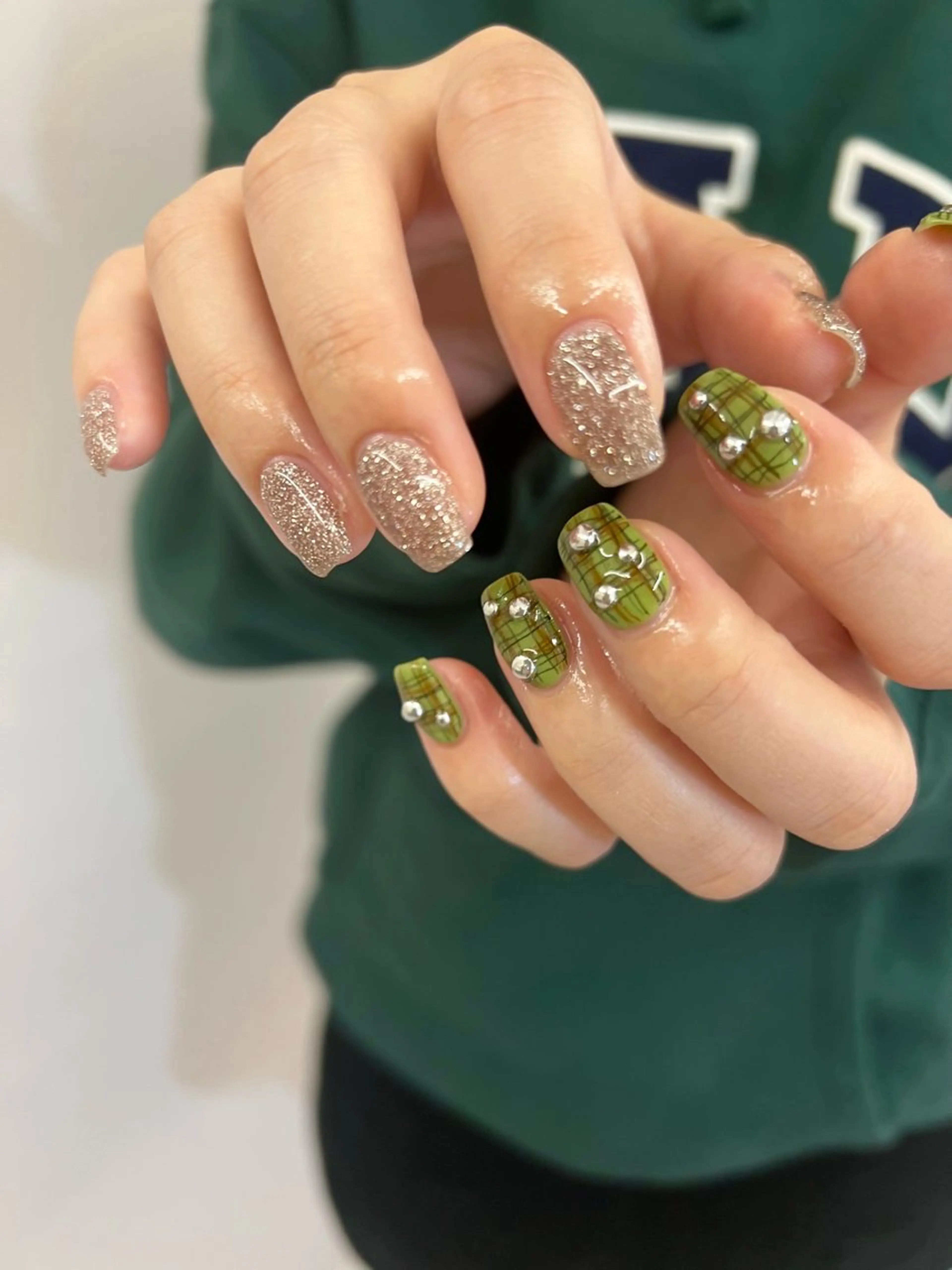 ネイル ブラウン フラッシュネイル ジェルネイル グリーン マグネットネイル ハンドネイル ハンドケア Bana_ Nailのその他イメージ