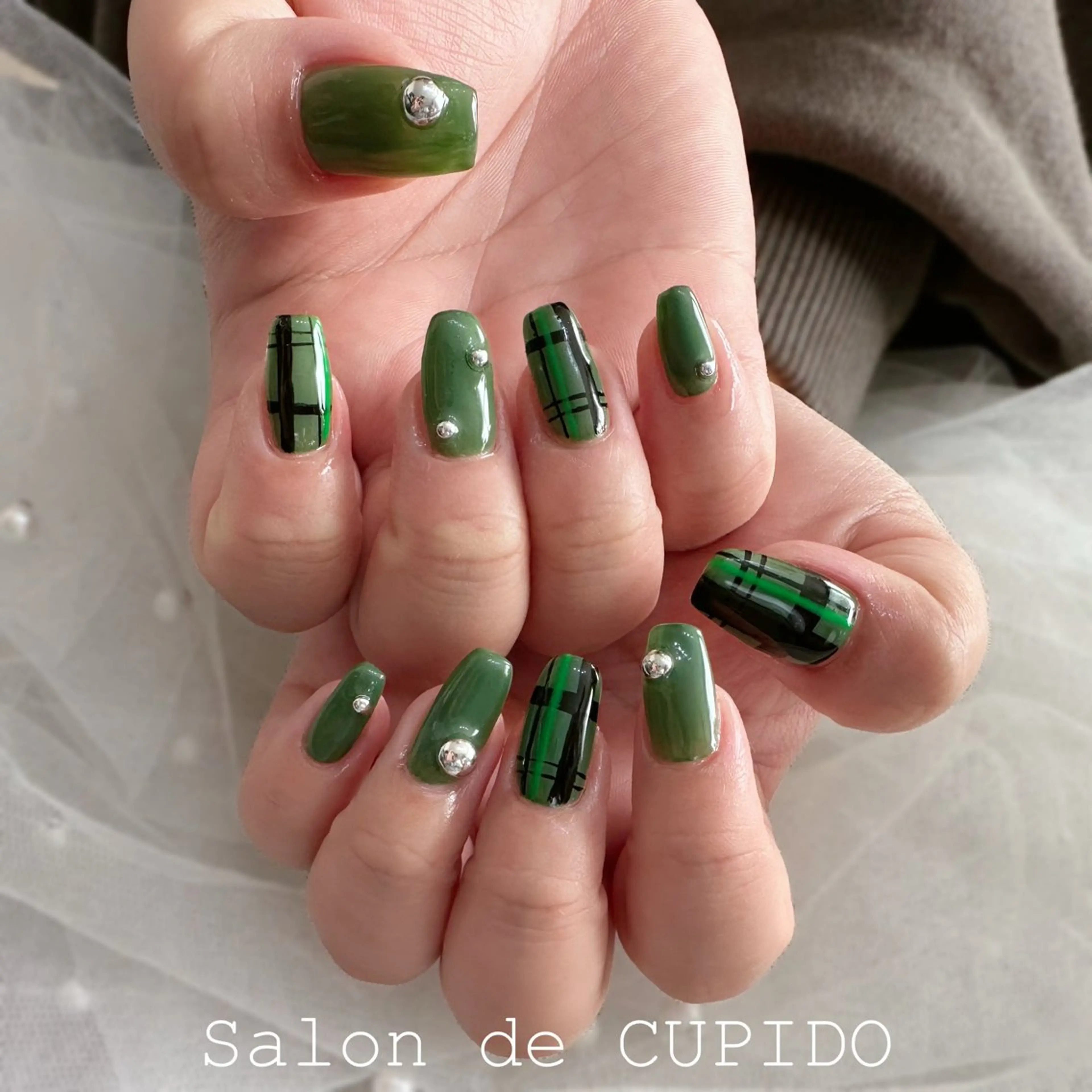 ネイル グリーン Salon de CUPIDOのネイルデザイン
