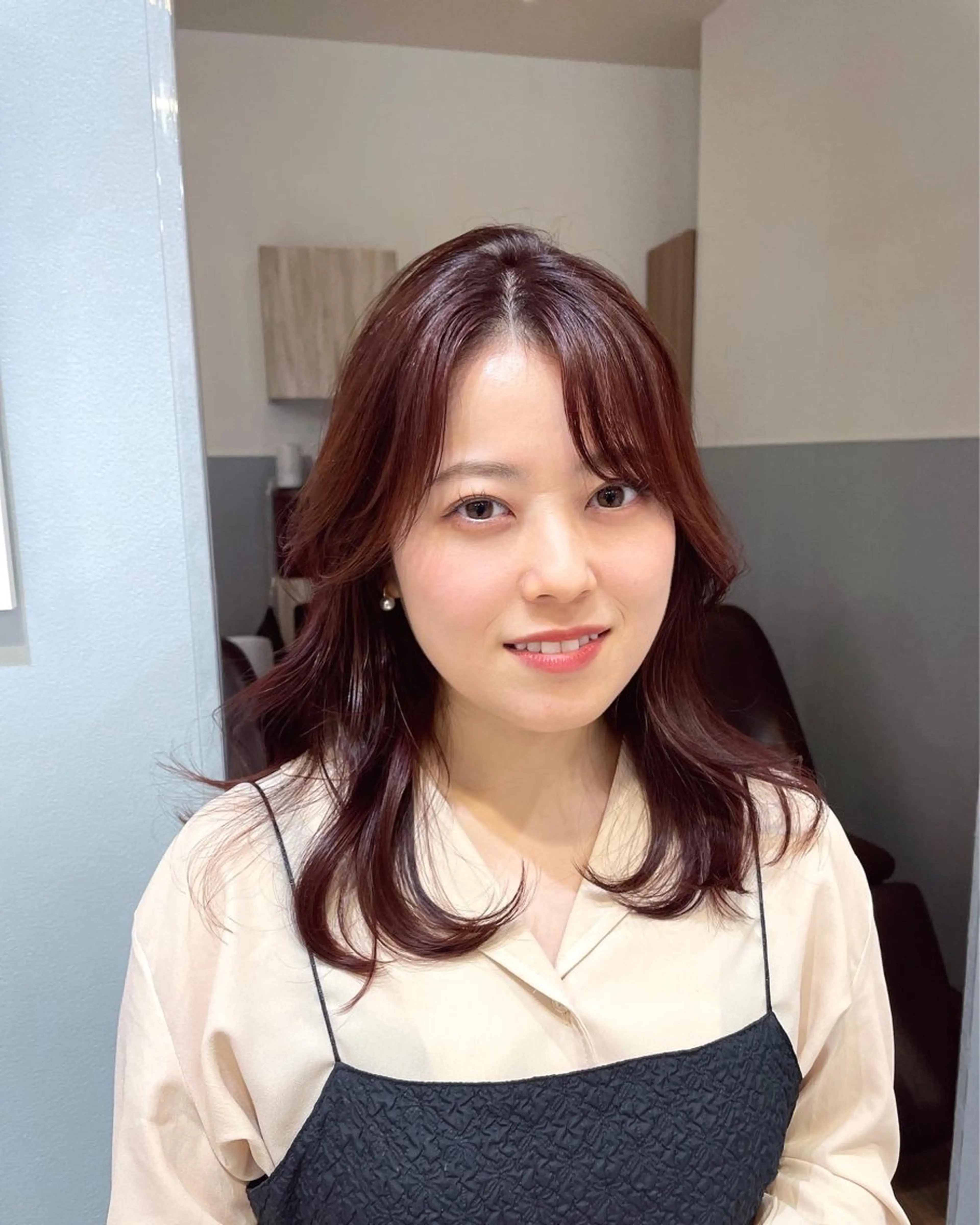 セミロング 女性スタイリスト専門サロン Zina 天神西通り所属・艶髪韓国ヘア MANAMI🎀のヘアスタイル