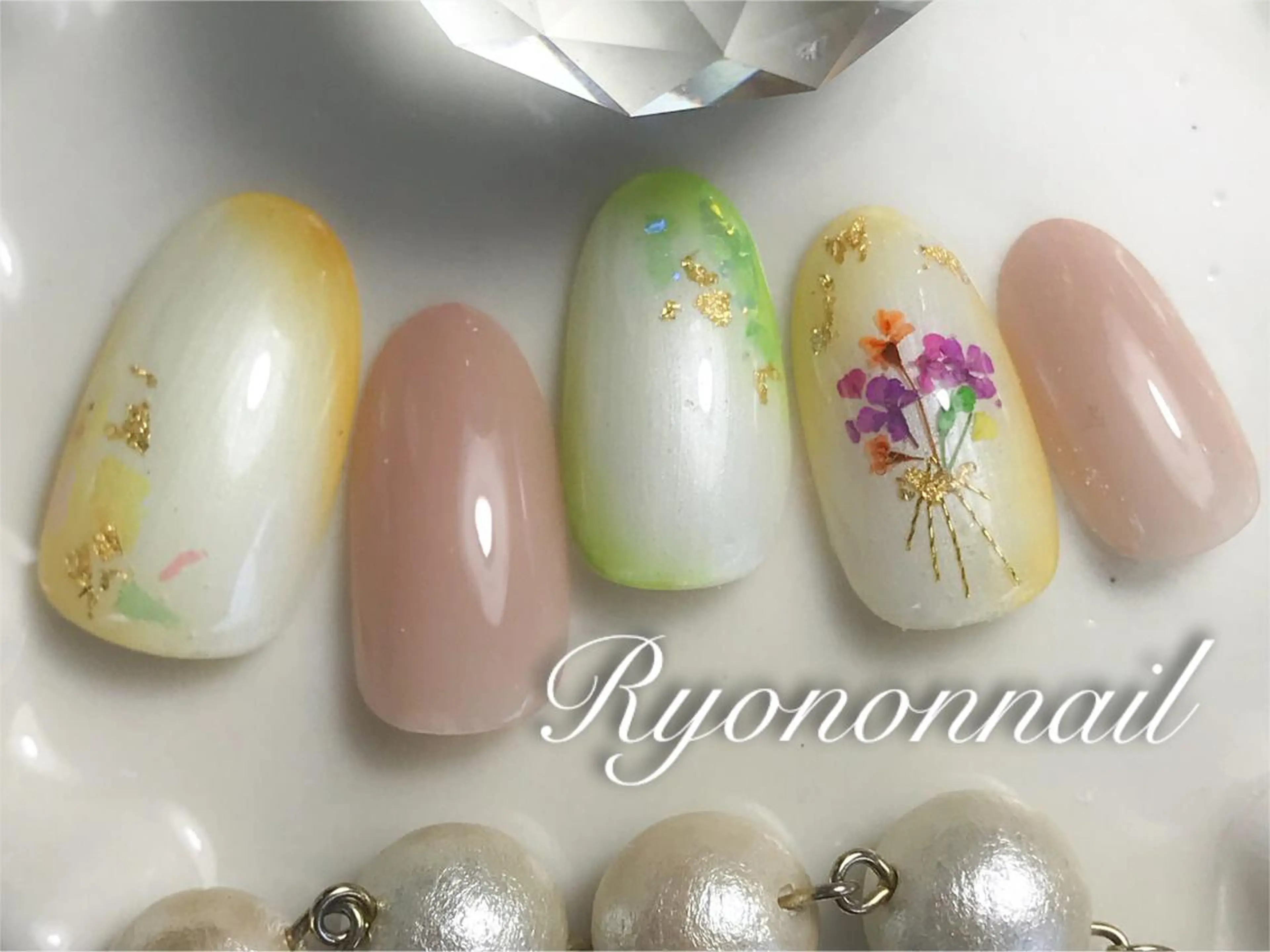ネイル Ryononnail(リョノンネイル)所属・Ryononnail 上谷典子のネイルデザイン