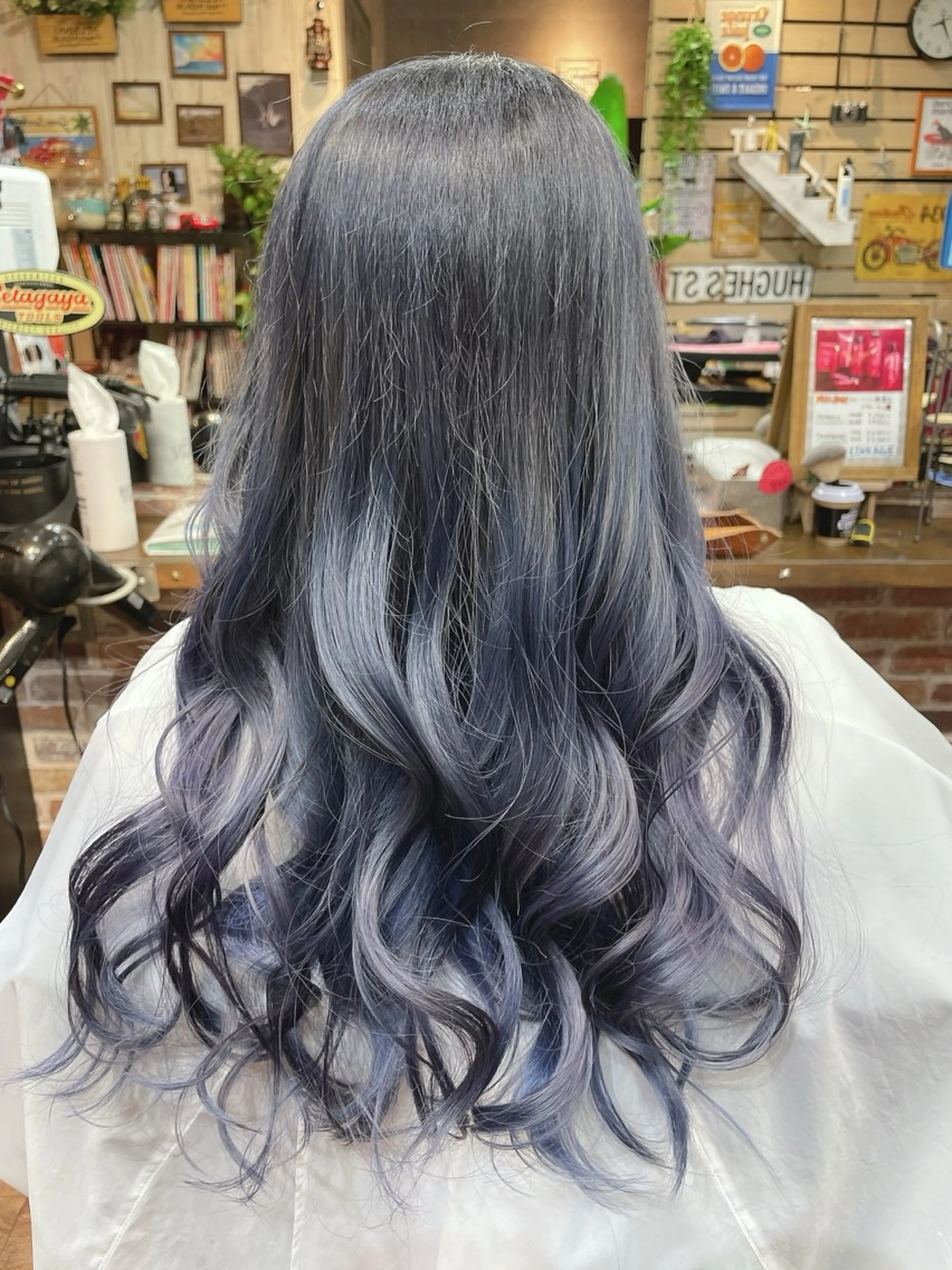 ロング カラー アッシュ ブリーチ ブルーカラー ブルーパープル グラデーションカラー ヘアカラー トリートメント 🌴 NALUスタイ リストおKIKU🏄のヘアスタイル