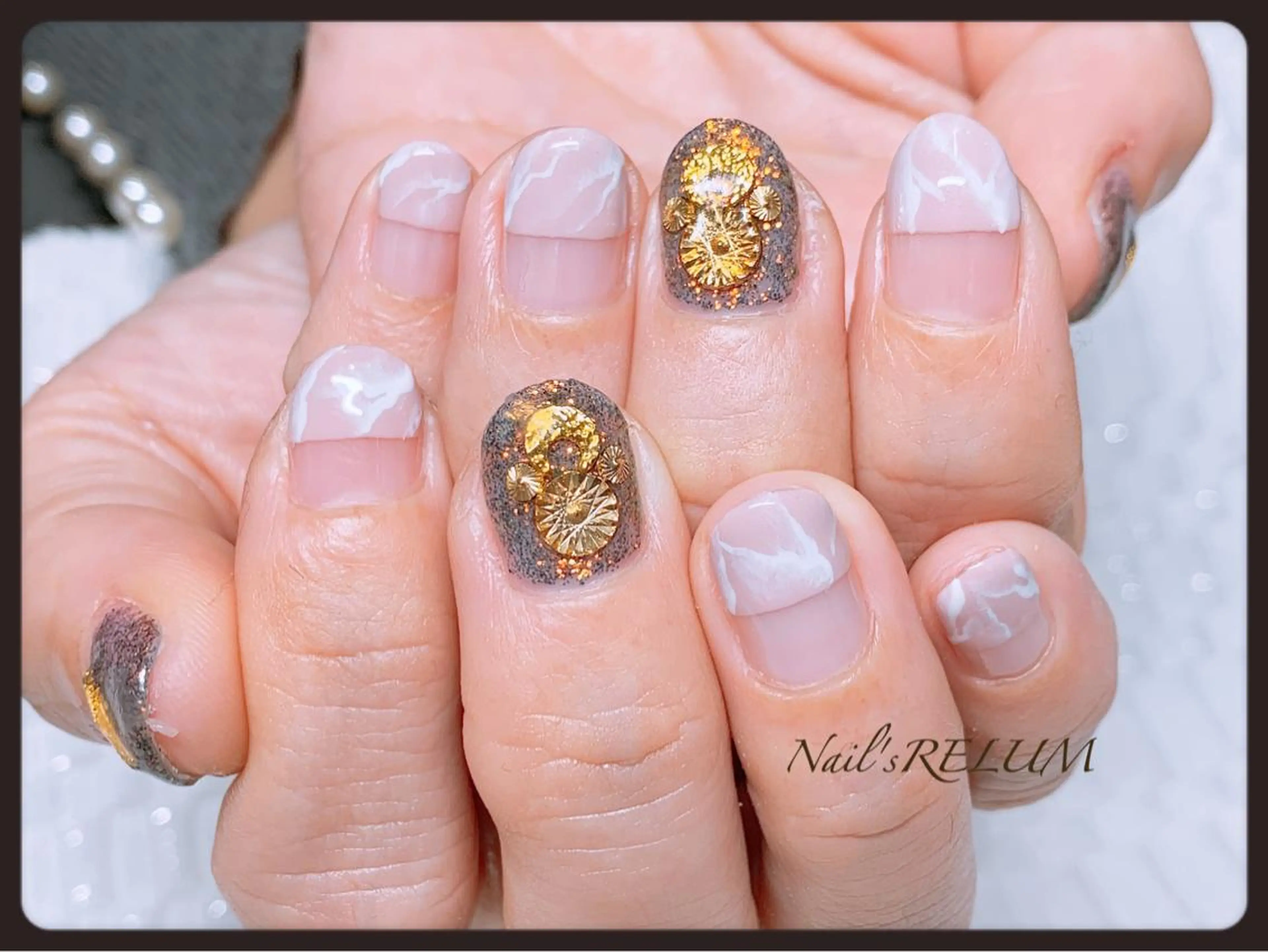 ネイル 大理石ネイル(マーブル) THECOLORS所属・近貞 莉奈のネイルデザイン