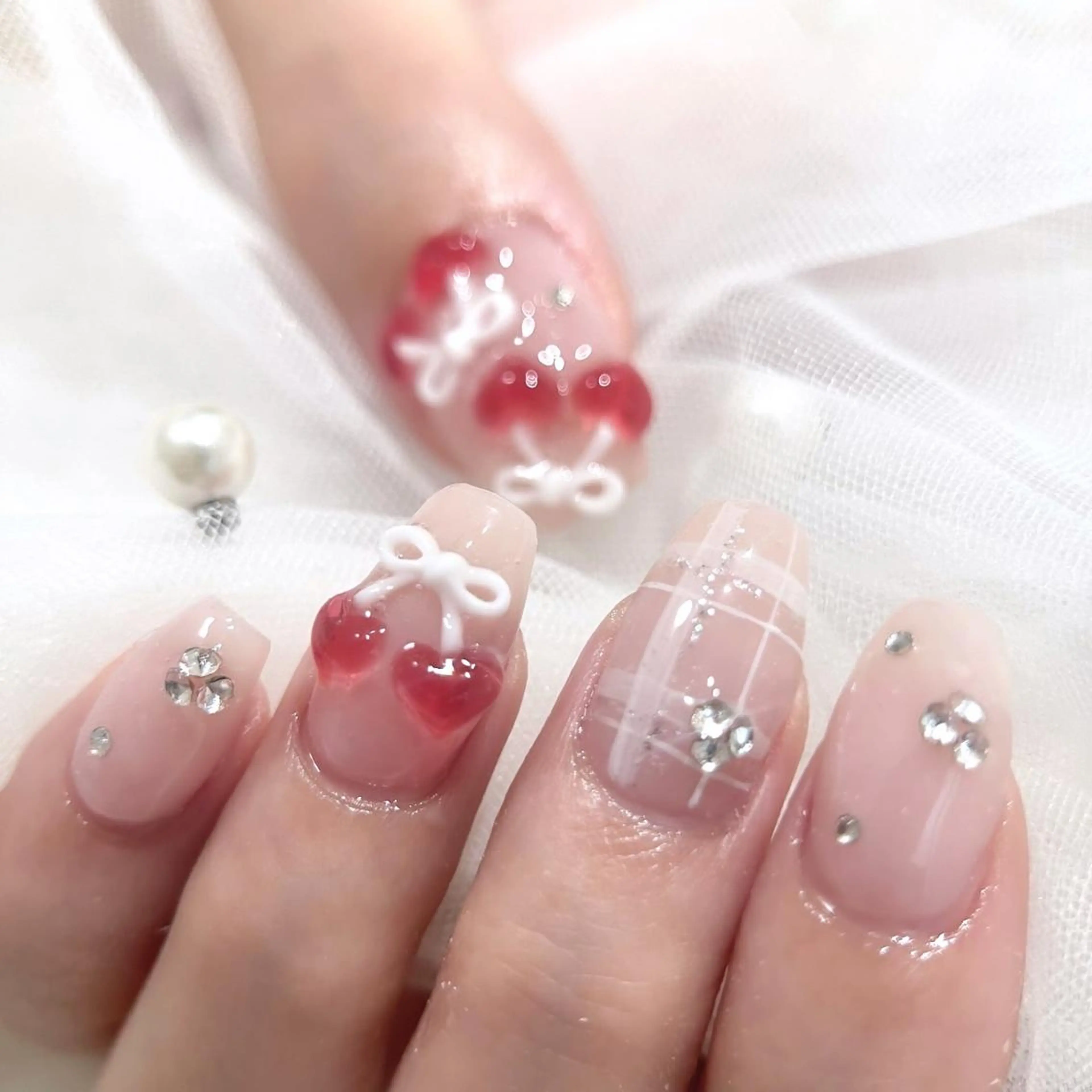 ネイル ハンドネイル 🍓fein.表参道 ANNEX店🧁🪽のマツエク・マツパデザイン