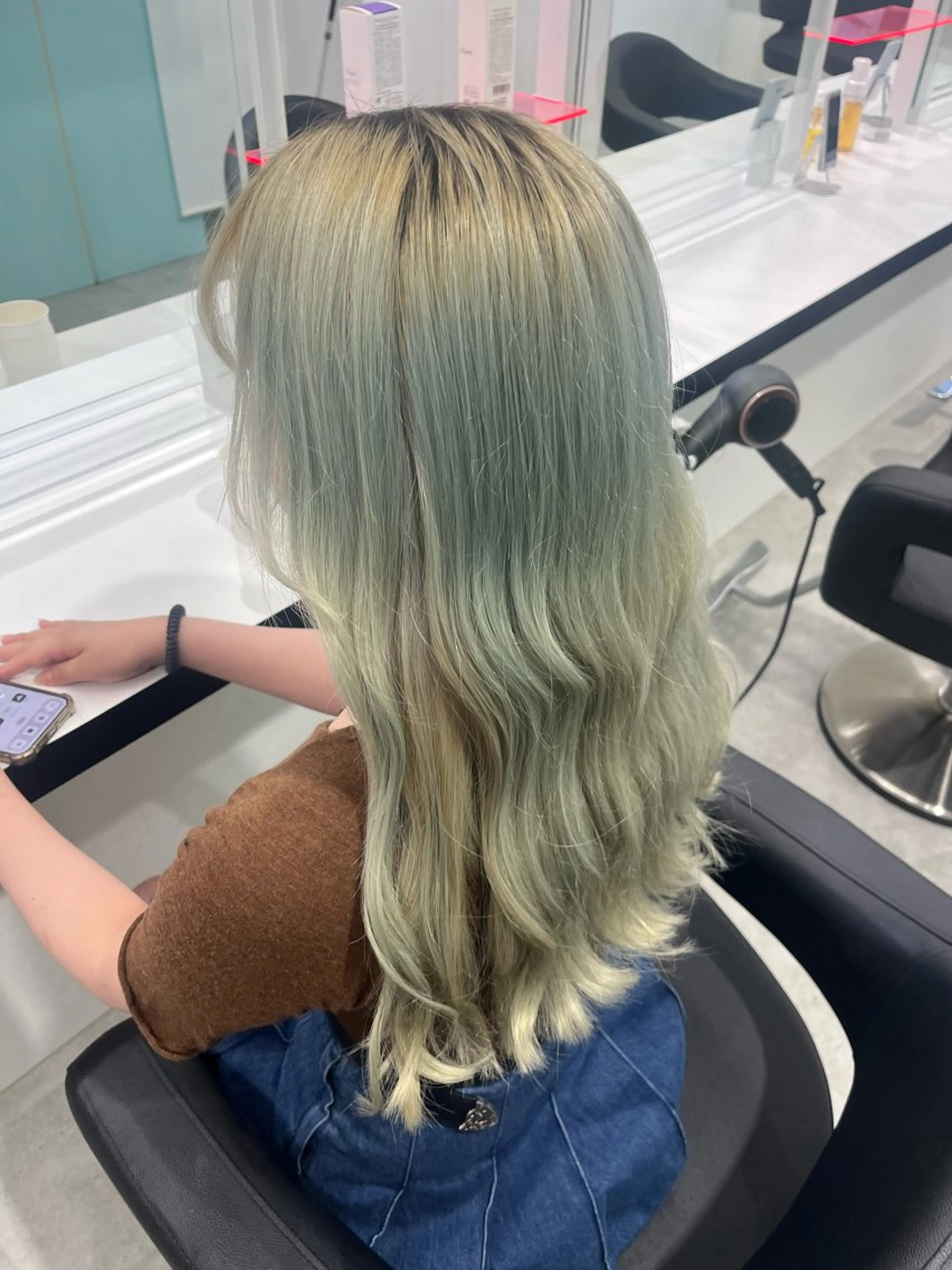 ロング みう/仙台/暖色/ 艶髪/顔周りカット/のヘアスタイル