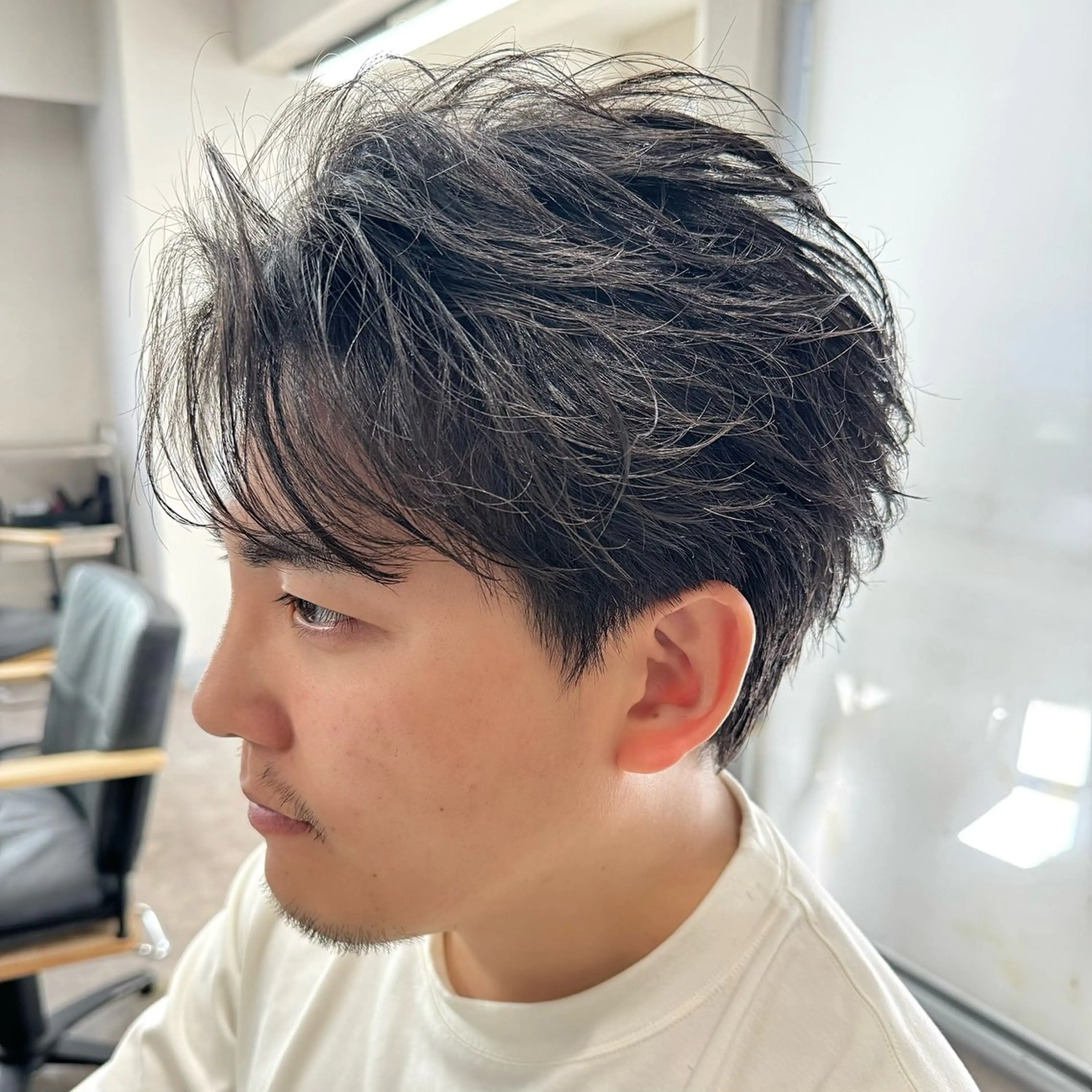メンズ フェザーパーマ メンズパーマ 学生(メンズ向け) カット パーマ 表参道フェザーパーマ ニュアンスパーマのヘアスタイル