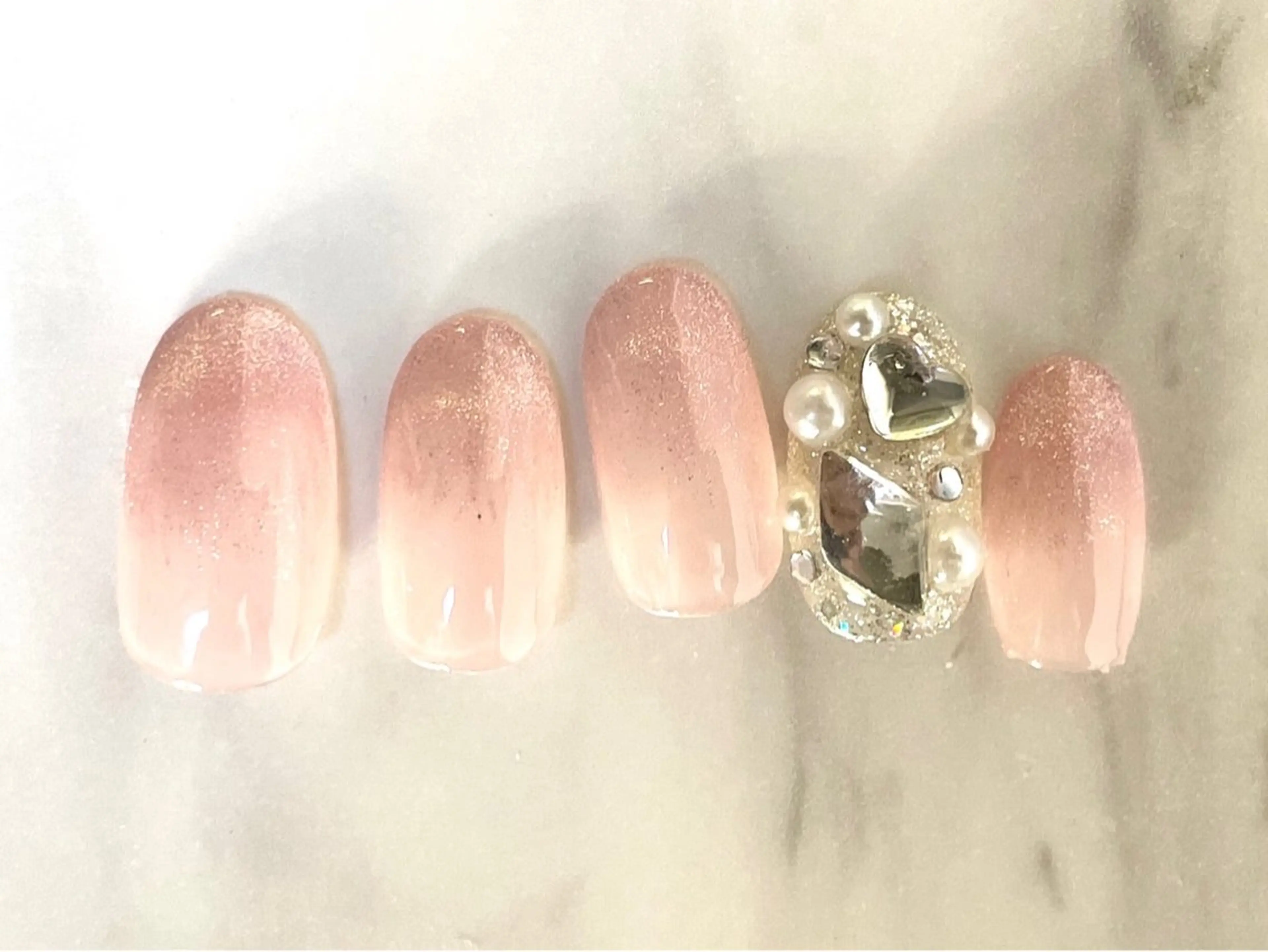 ロング ハンドネイル プティリボン 武蔵小金井店のネイルデザイン