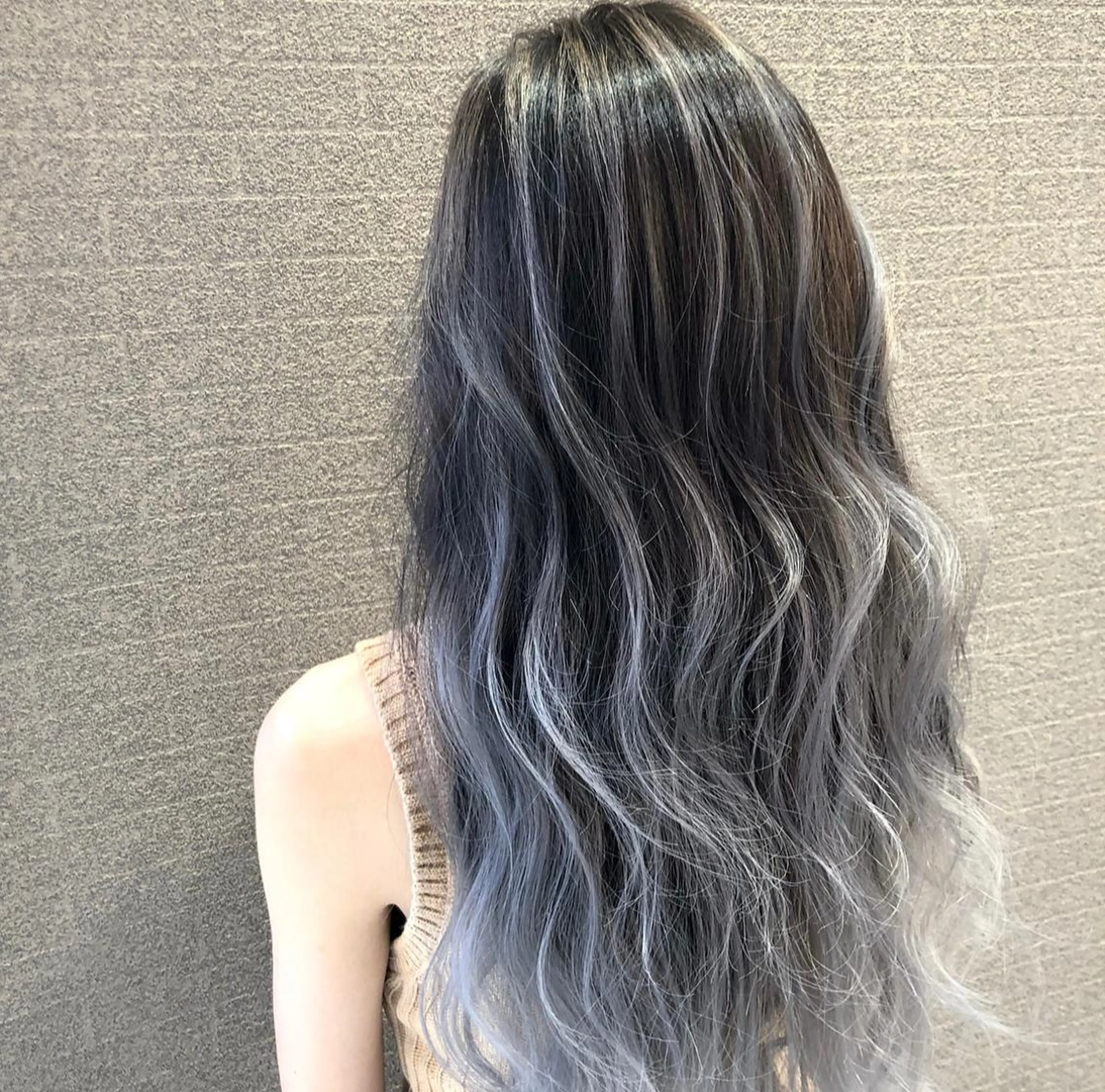 セミロング カラー ヘアアレンジ ショートボブ シールエクステ バレイヤージュ ブリーチ デザインカラー アンドウ ユウ/ レイヤーカット/韓国のヘアスタイル