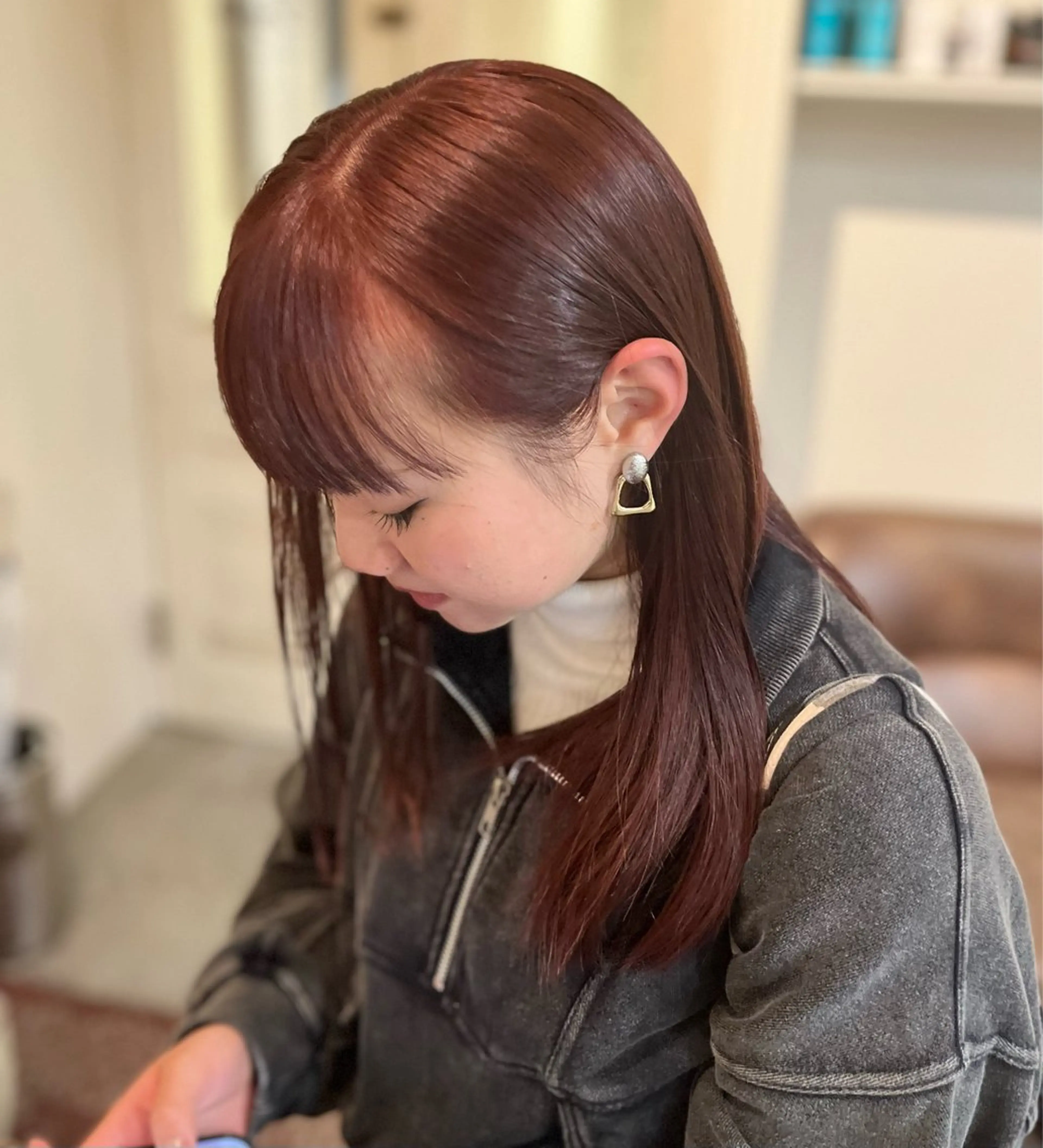 カラー ブラウンカラー ラベンダーカラー ピンクカラー ピンクラベンダー ピンクラベンダーブラウン ヘアカラー トリートメント ヘアセット 森田翔斗 顔周りレイヤーのヘアスタイル