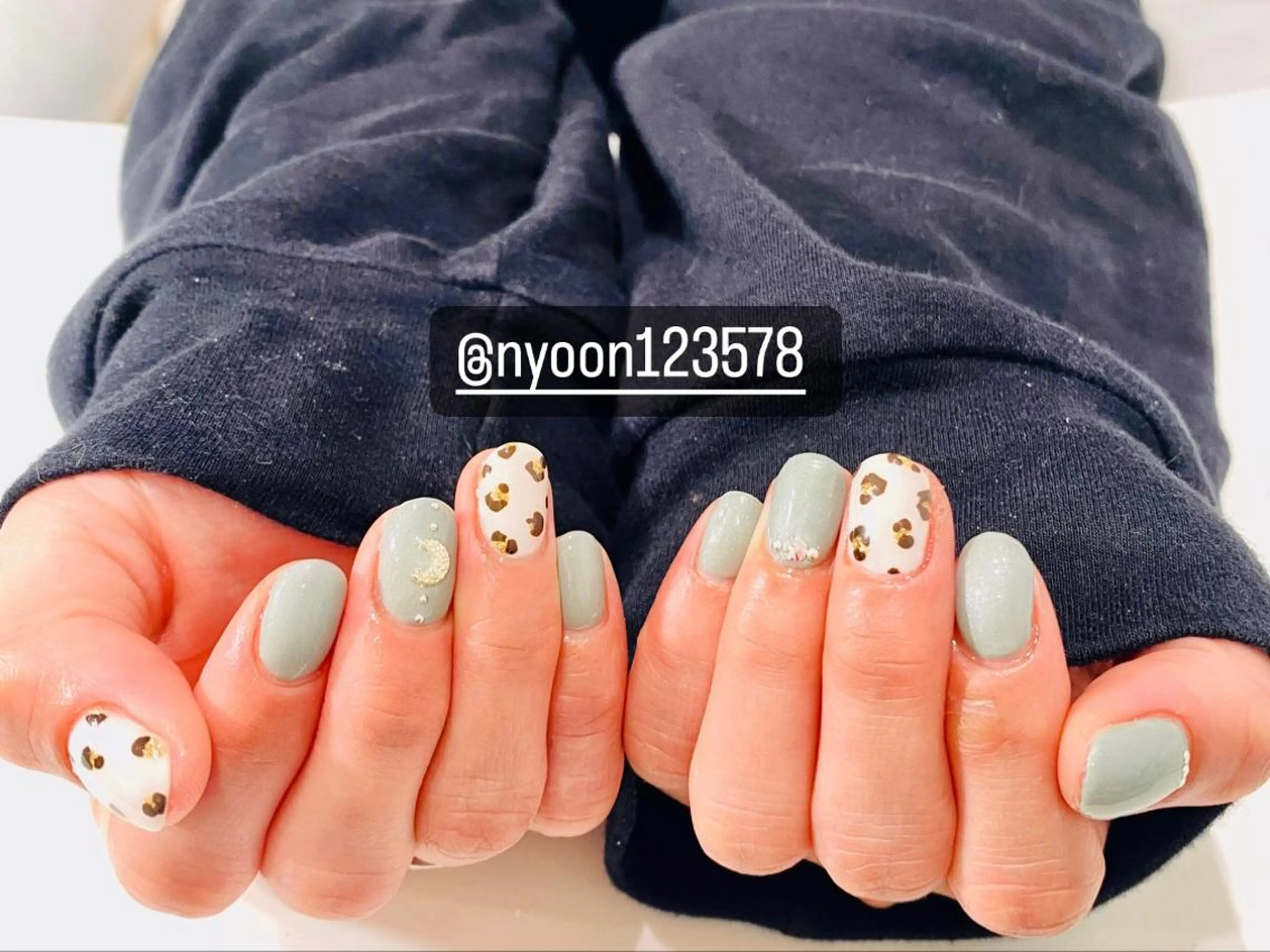 ロング ネイル マツエク・マツパ アイブロウ ハンドネイル 13日3980円‼️ マグもデザインも◎のネイルデザイン