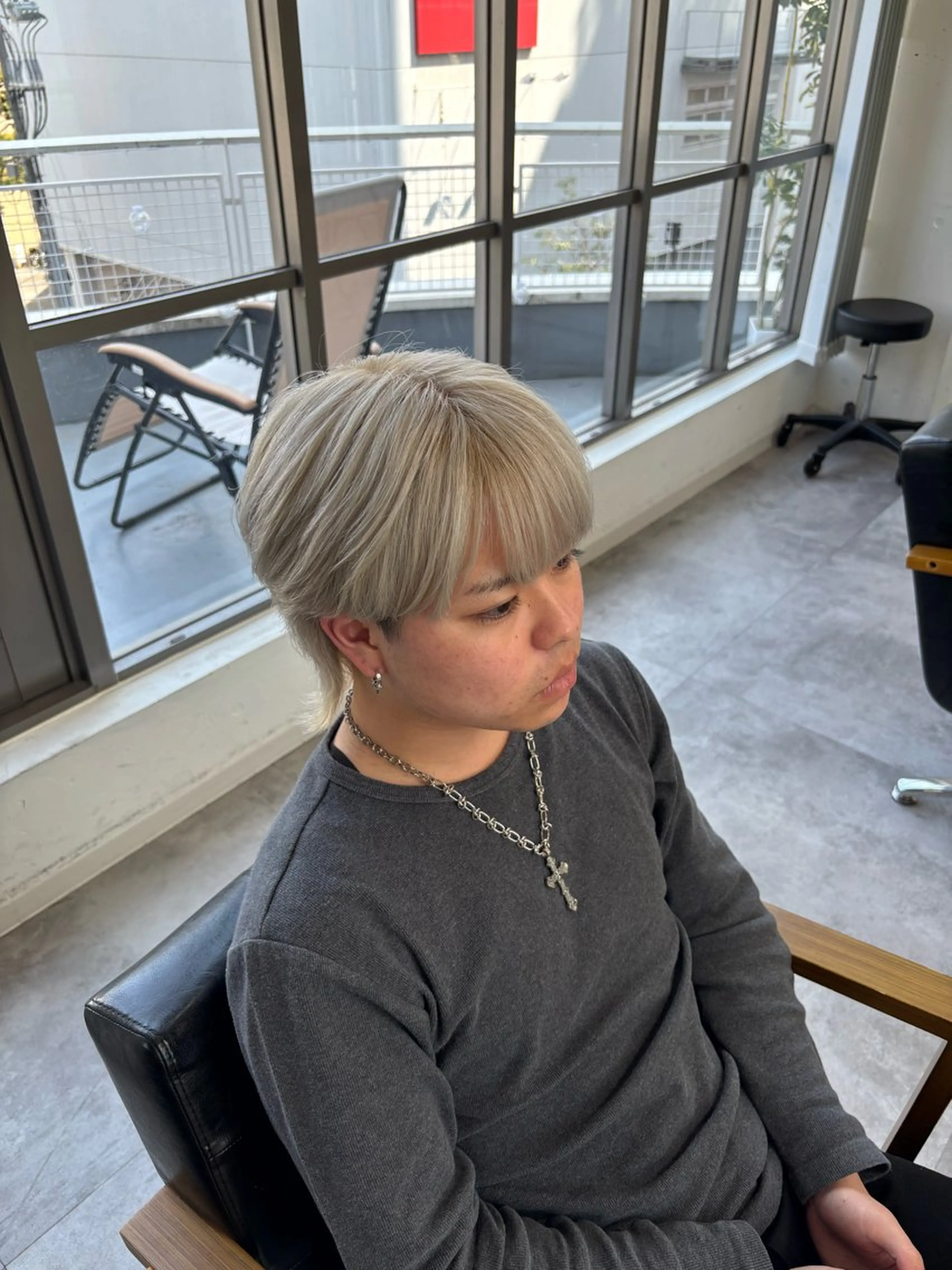 メンズ メンズハイトーン メンズウルフカット ウルフカット カット ヘアカラー シエル岡山店所属・レイヤー／ハイトーン /岡山駅前/上野陸のヘアスタイル