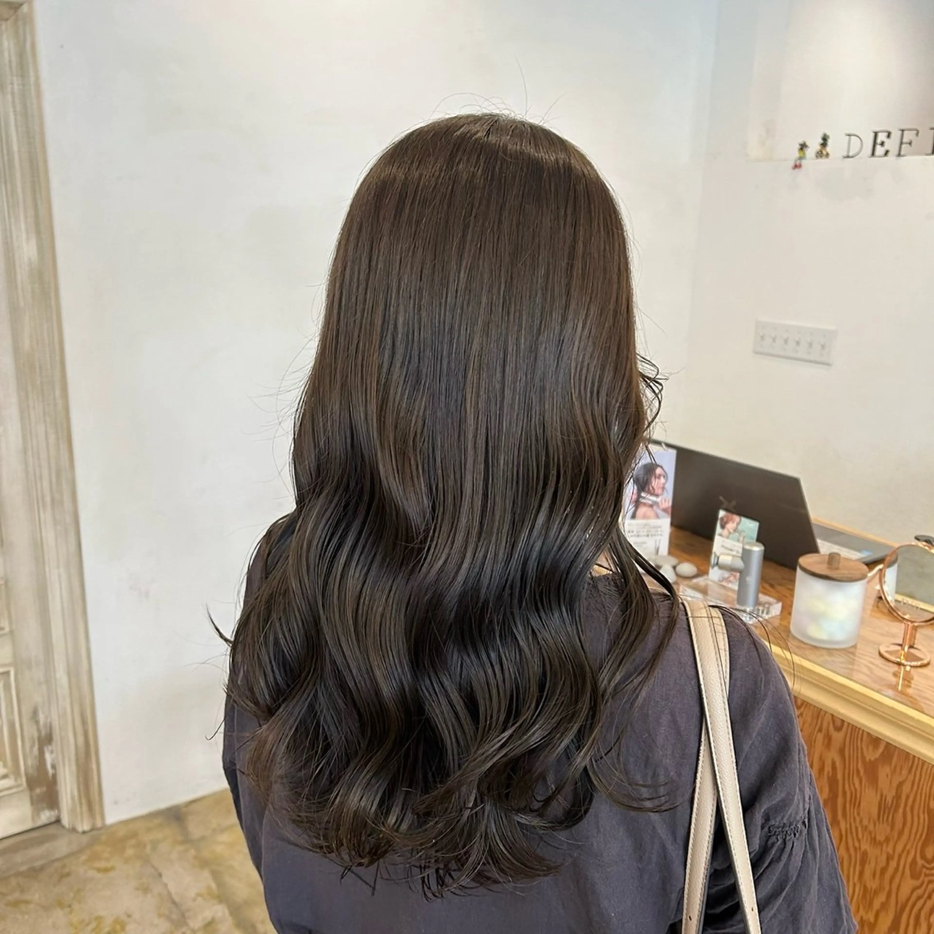 ロング カラー °ʚ なじゅ ɞ° Defi梅田のヘアスタイル