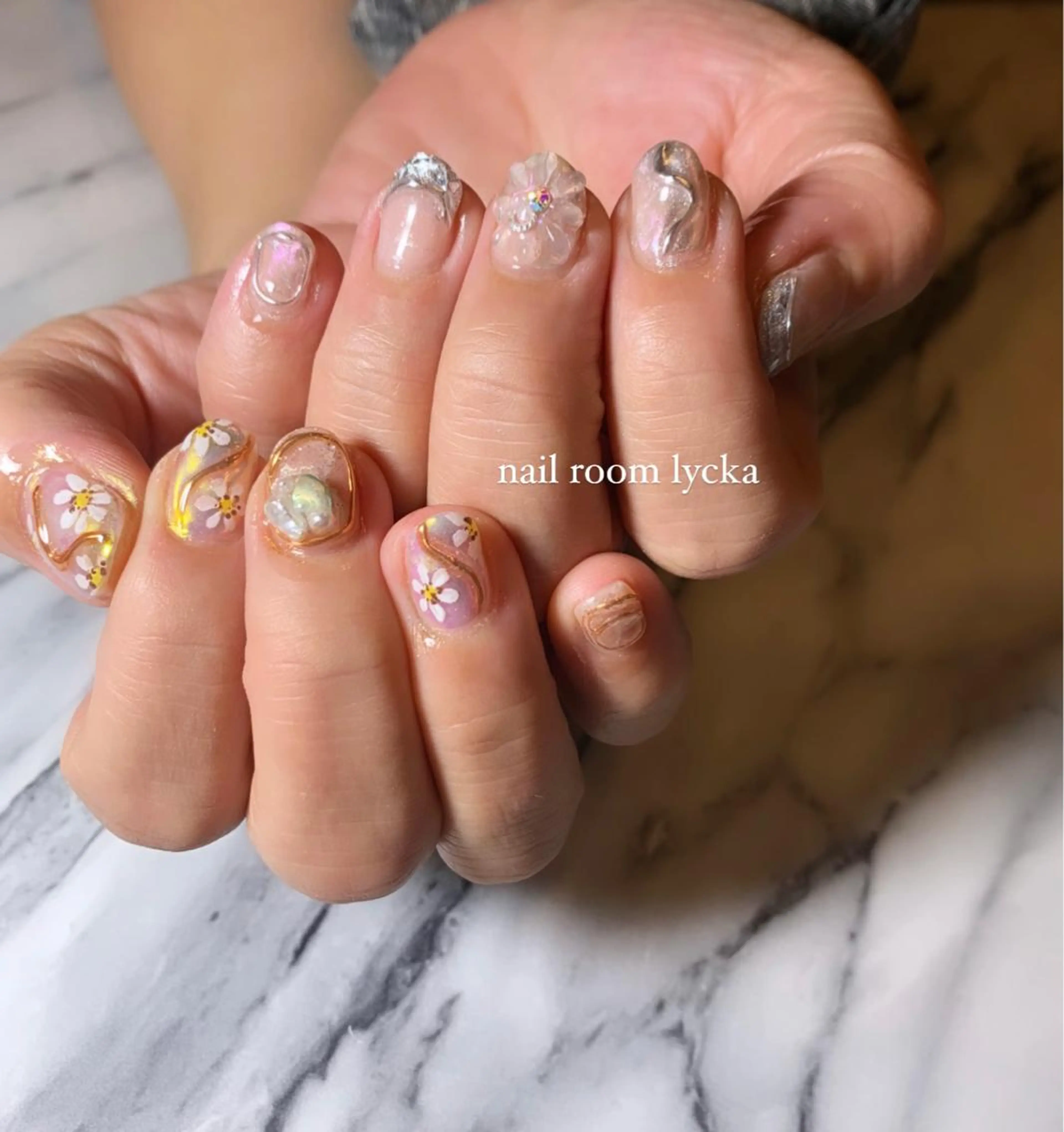 ネイル ﾈｲﾙﾙｰﾑﾘｯｶ 𝐦𝐚𝐲𝐮のネイルデザイン