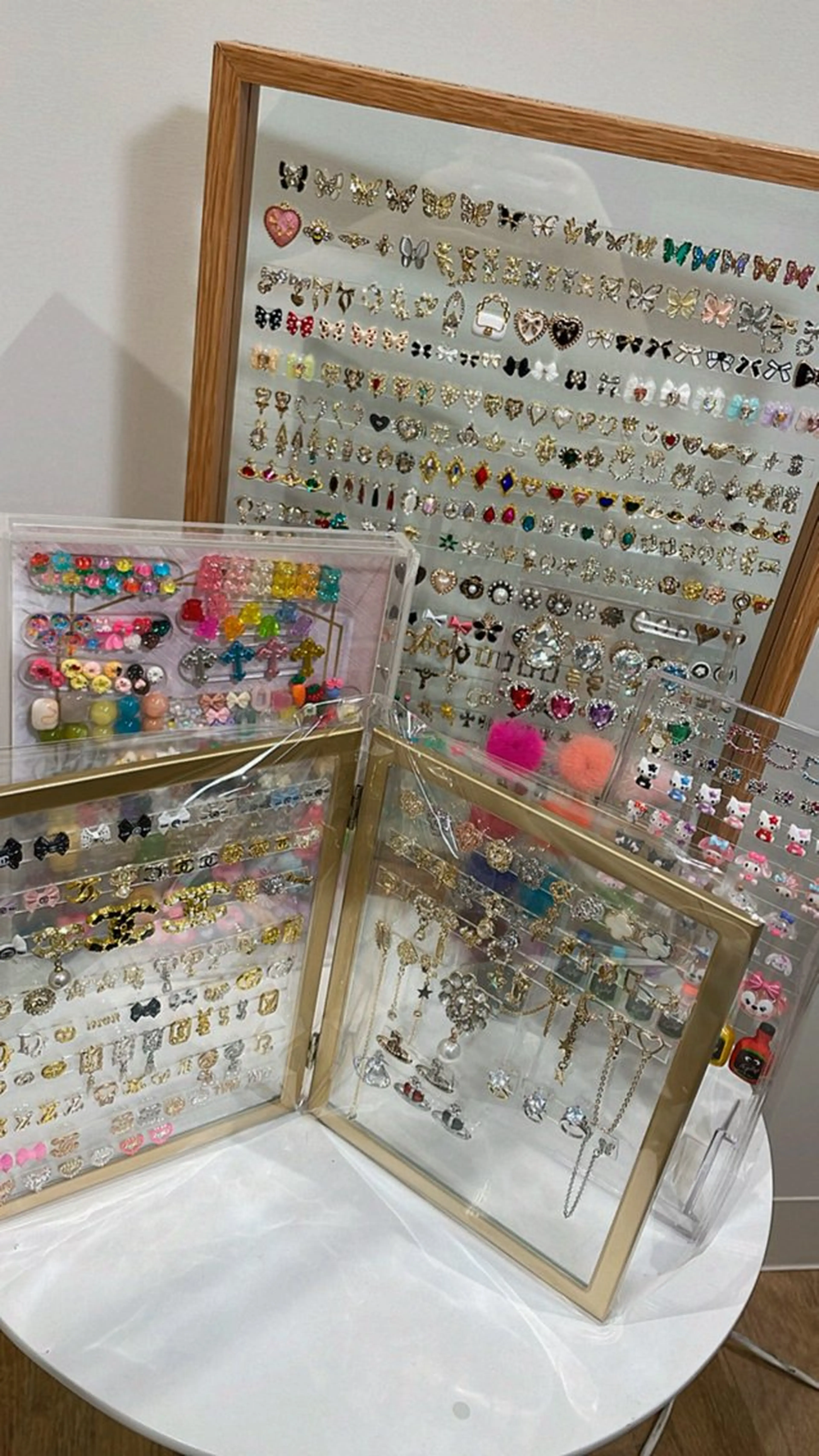 ネイル 長さ出し ラメ(グリッター) RICO NAIL所属・RICO Nail パーツつけ放題🌈のネイルデザイン