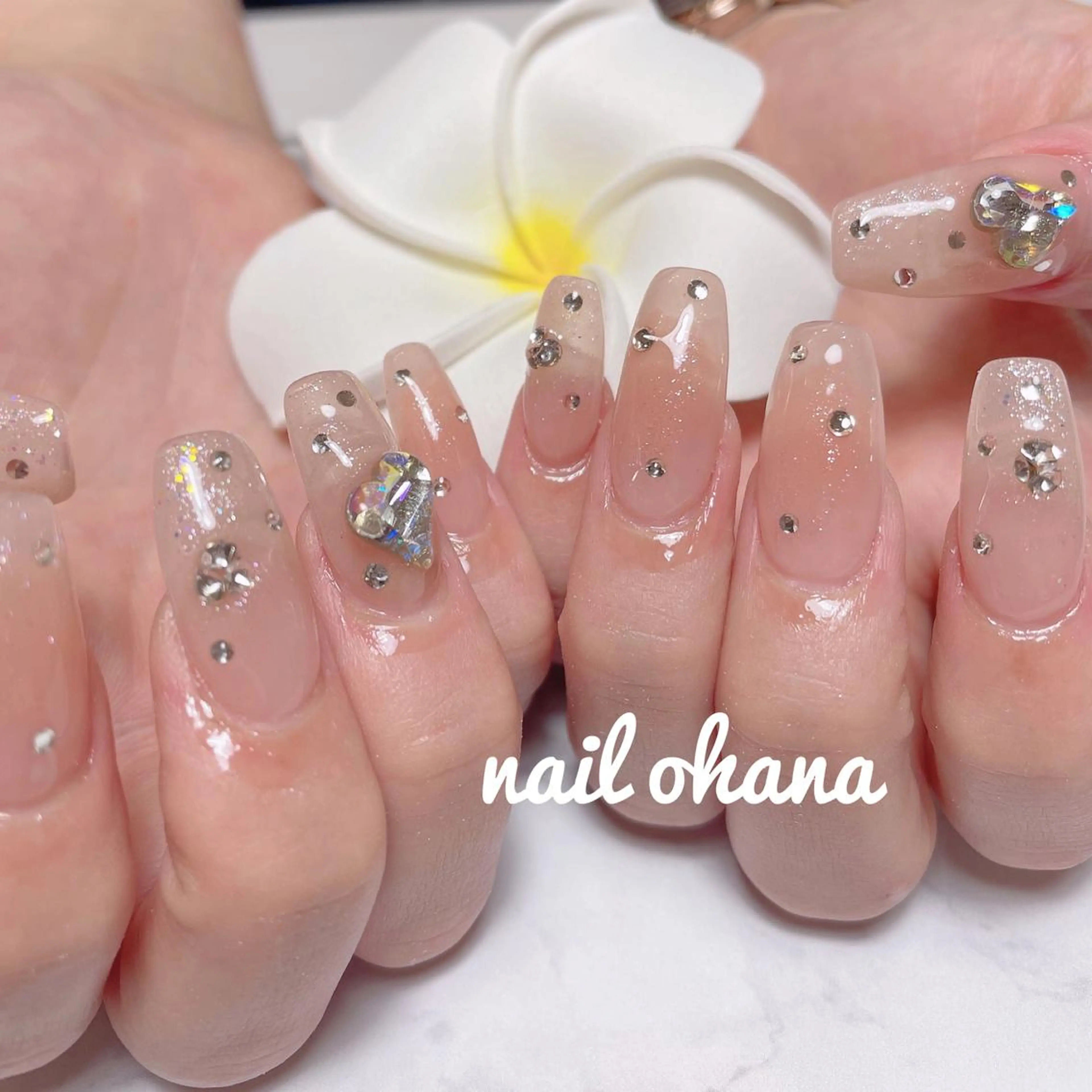 ネイル チークネイル ジェルネイル キラキラネイル 韓国ネイル 持ち込み ハンドネイル 那覇🏝️台湾人 ネイリストSHIUのネイルデザイン