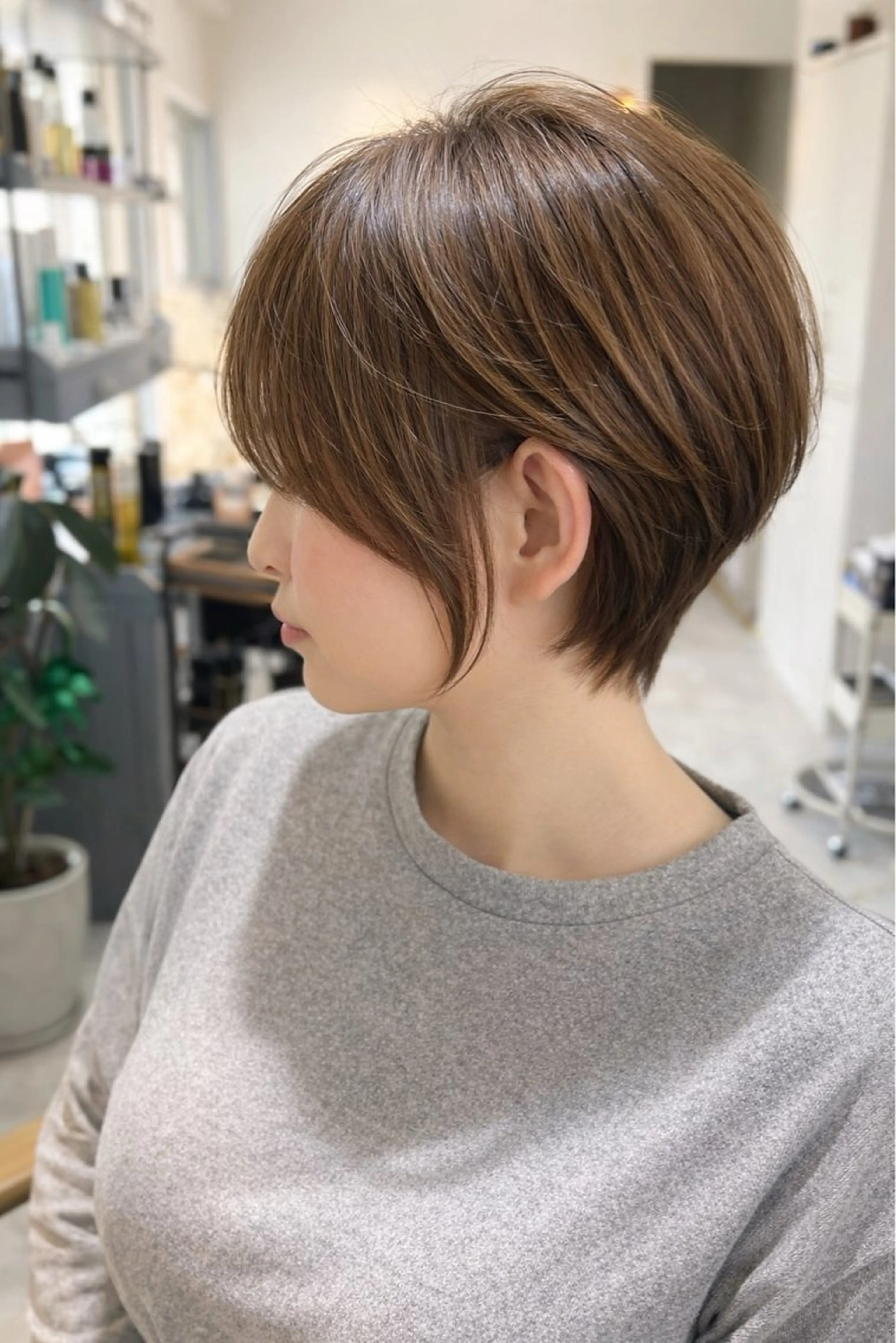 ショート くびれヘア ショートヘア カット ヘアカラー Mirror'所属・ショート/韓国ヘア 押本恵一のヘアスタイル