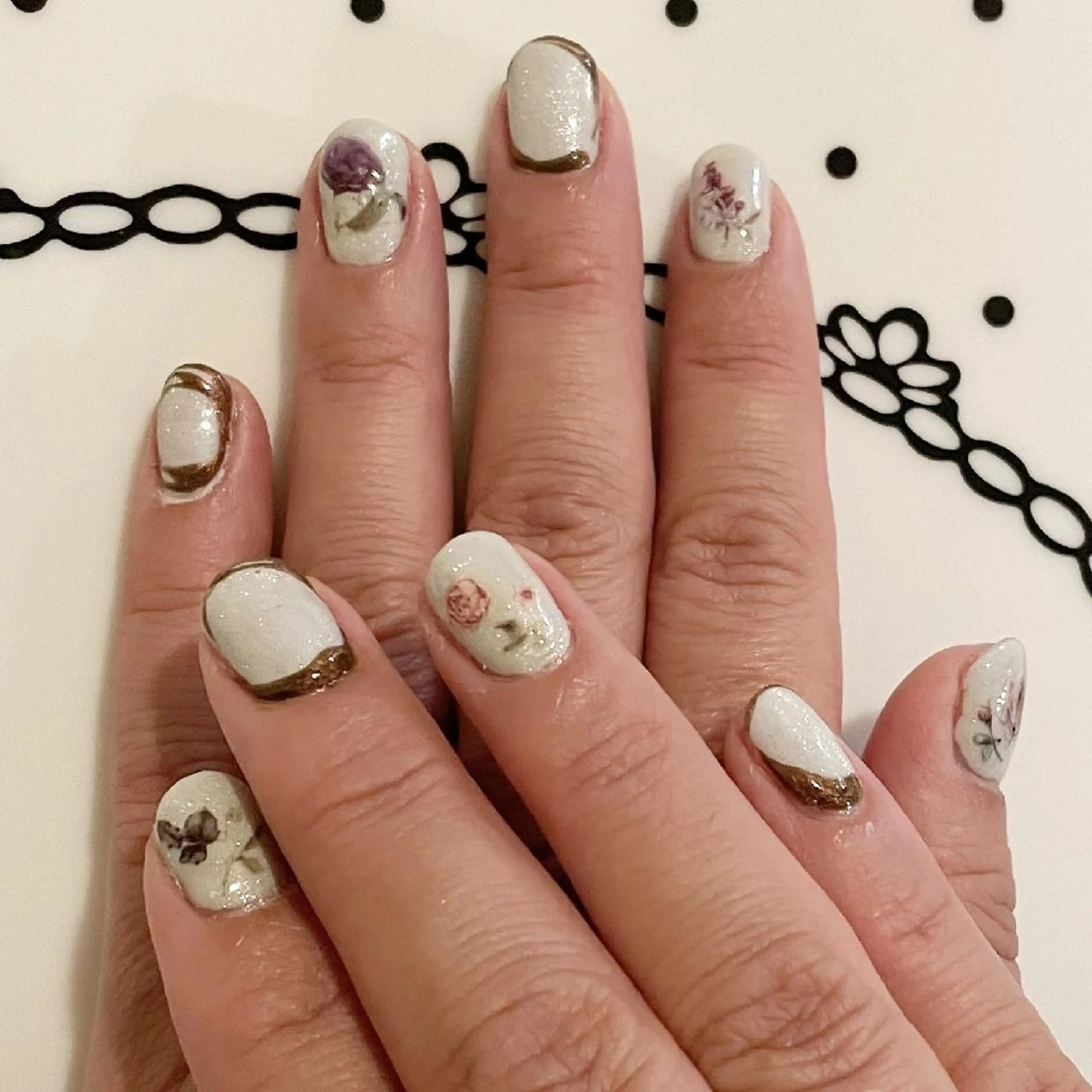 千葉家蘭磨ネイル♣所属・千葉家蘭磨ネイル♣と タイ古式マッサージのネイルデザイン