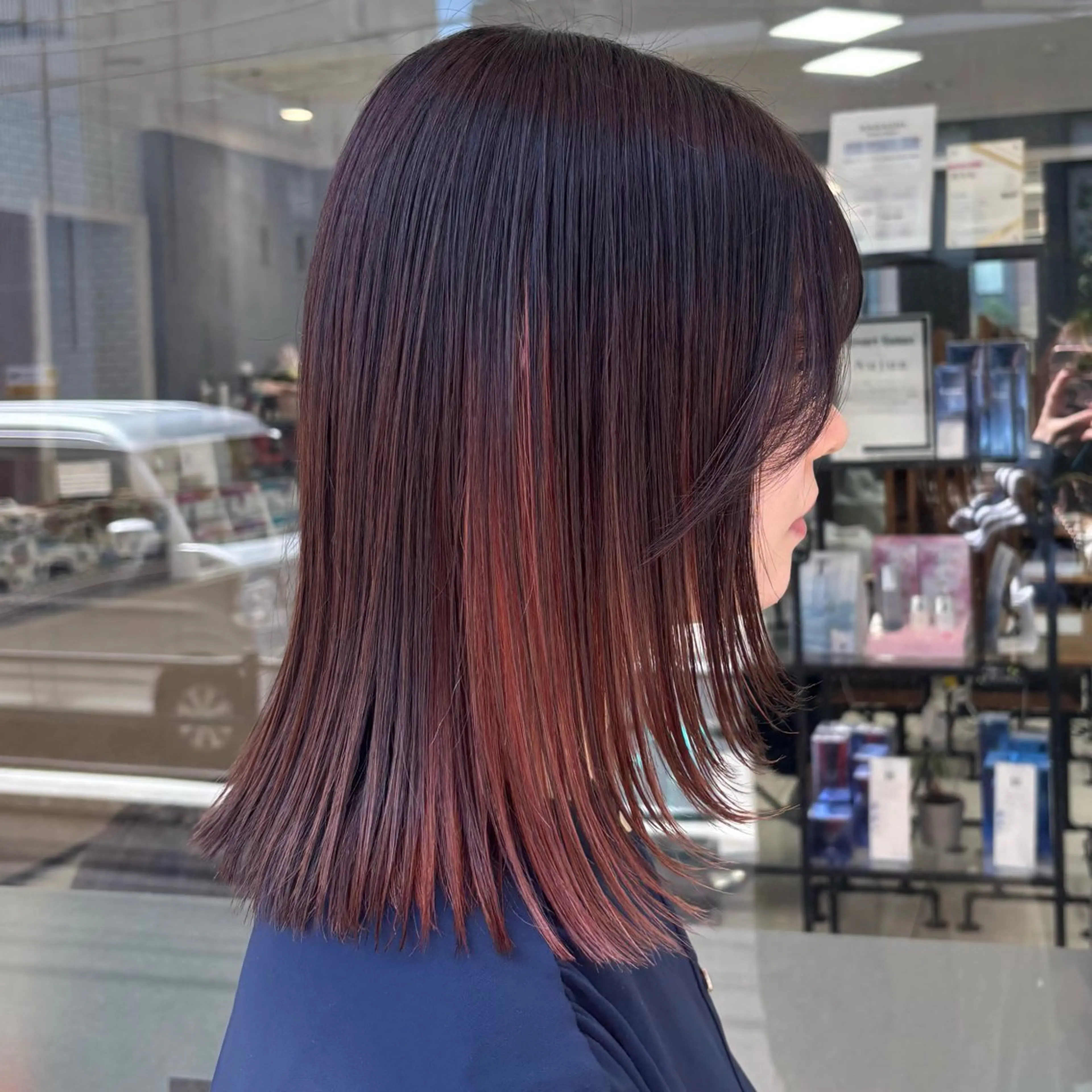 ミディアム 顔まわりレイヤー レイヤーカット カット 透明感カラー/ レイヤーカット/麻咲のヘアスタイル