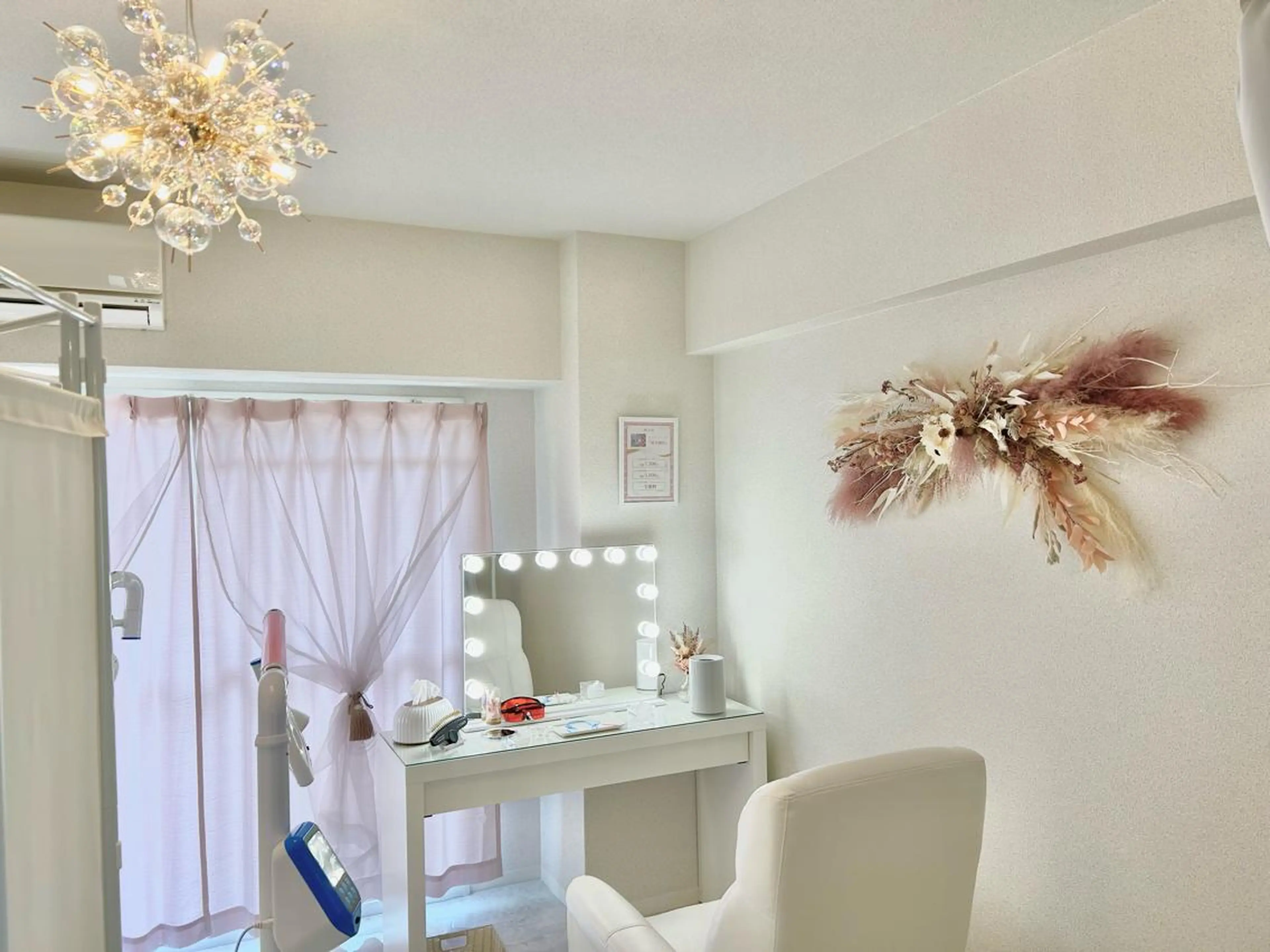 ecxia  white 　広島袋町店所属・セルフホワイトニング エクシア広島袋町店のその他イメージ