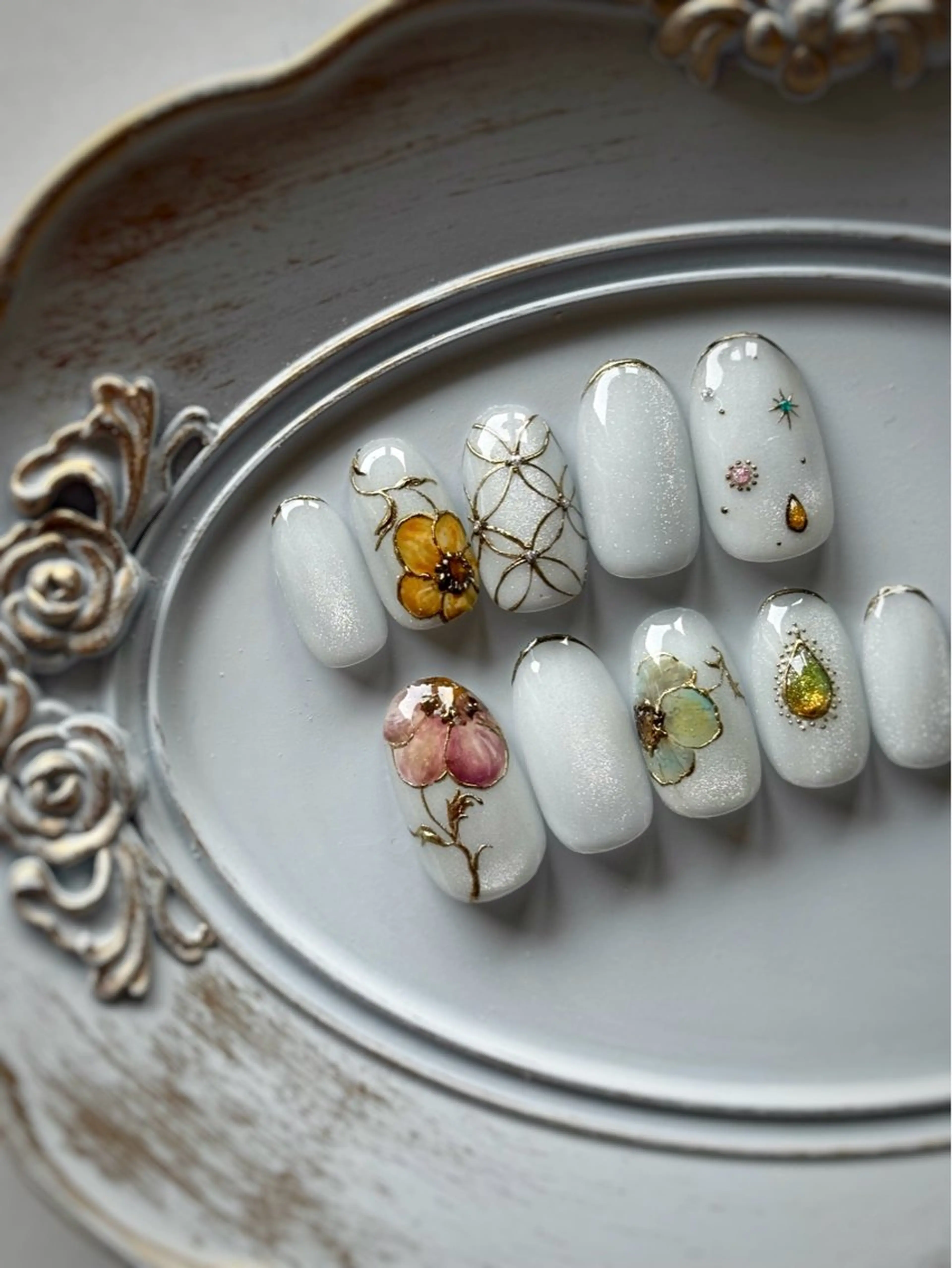 ネイル ハンドネイル FIORITURA Maikoのネイルデザイン