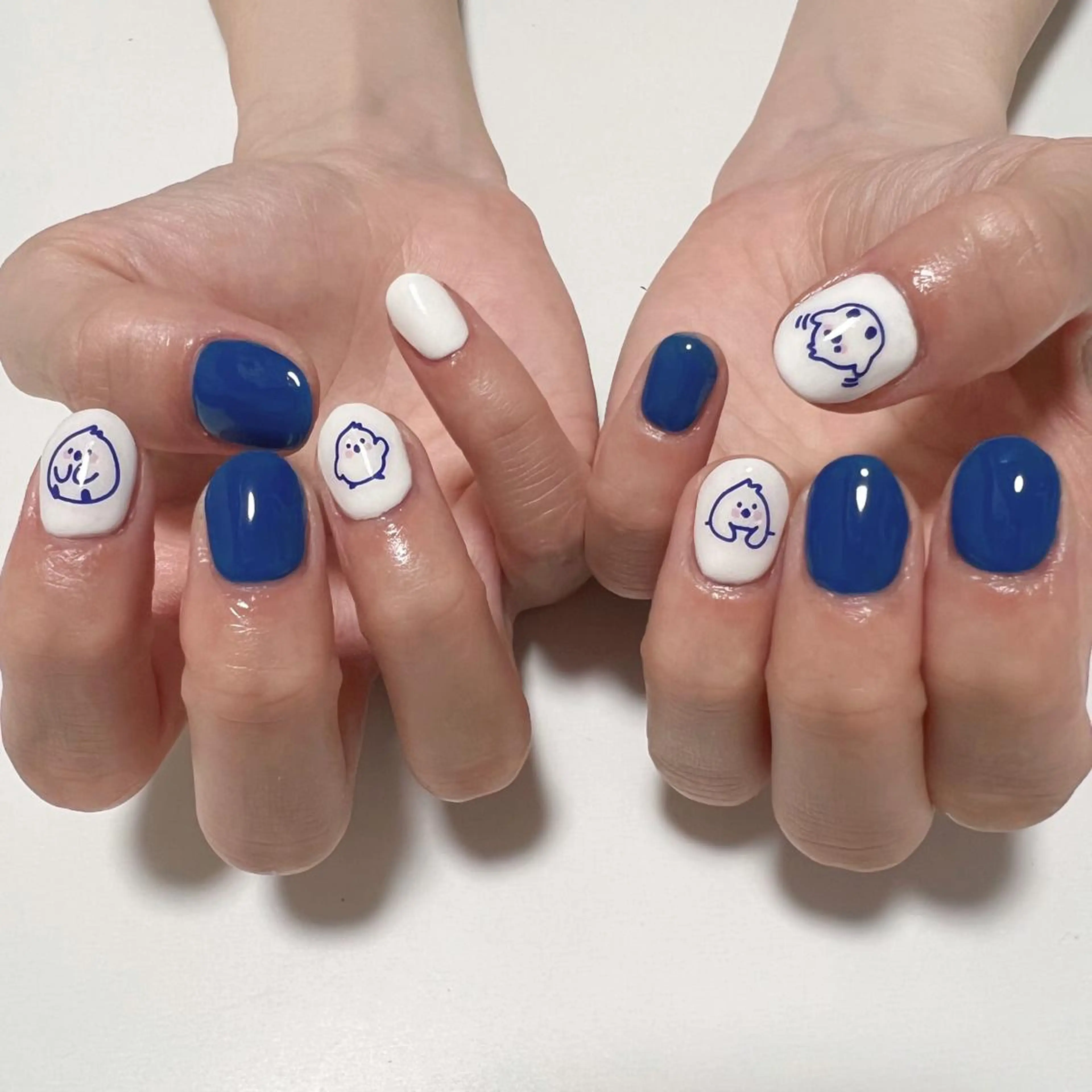 ネイル ワンカラーネイル 【MAXKELLY】 KOBIKI🐾のネイルデザイン