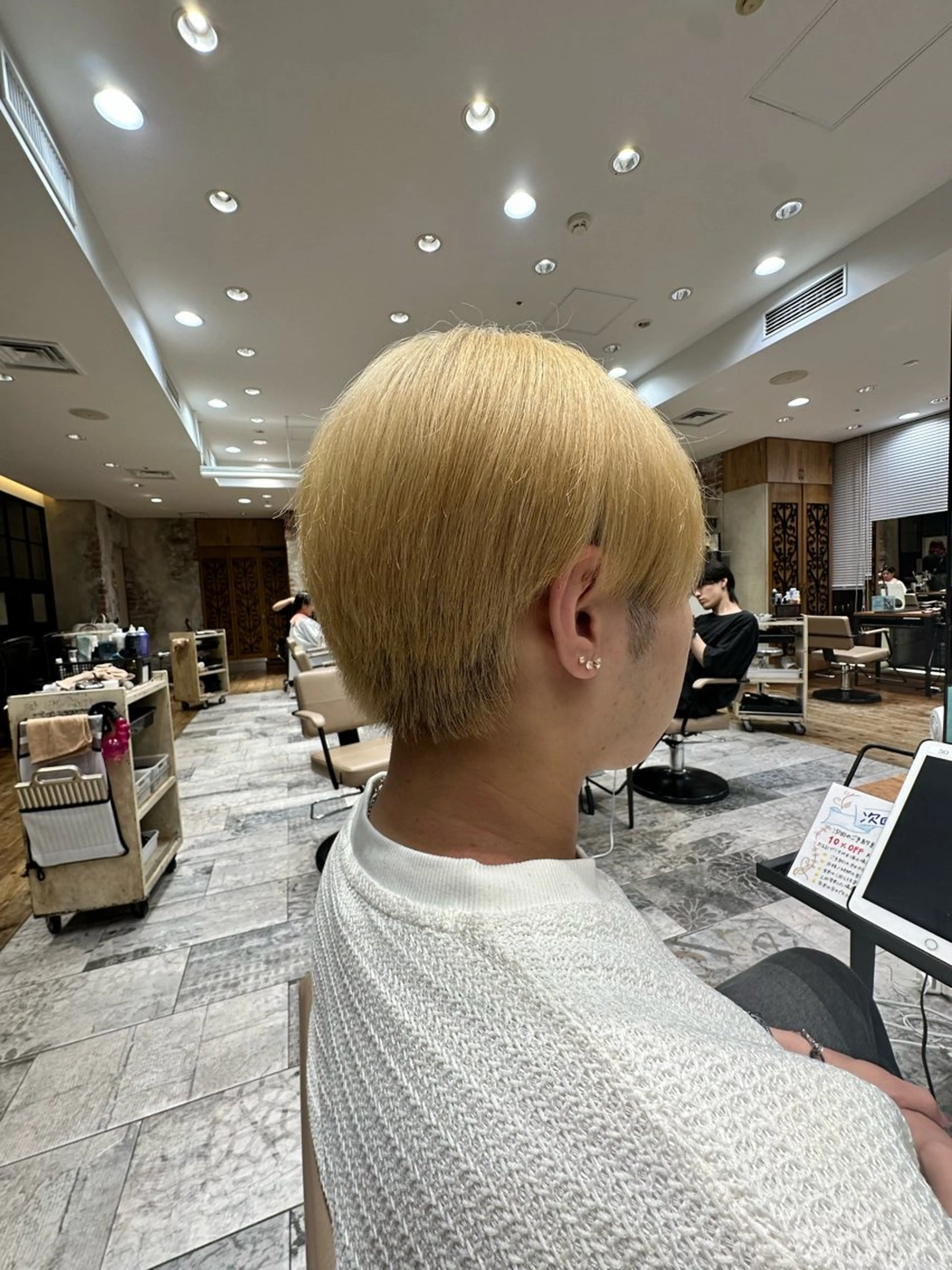 カラー メンズ レイヤー/韓国ヘア/ 艶髪/石戸谷海斗のヘアスタイル