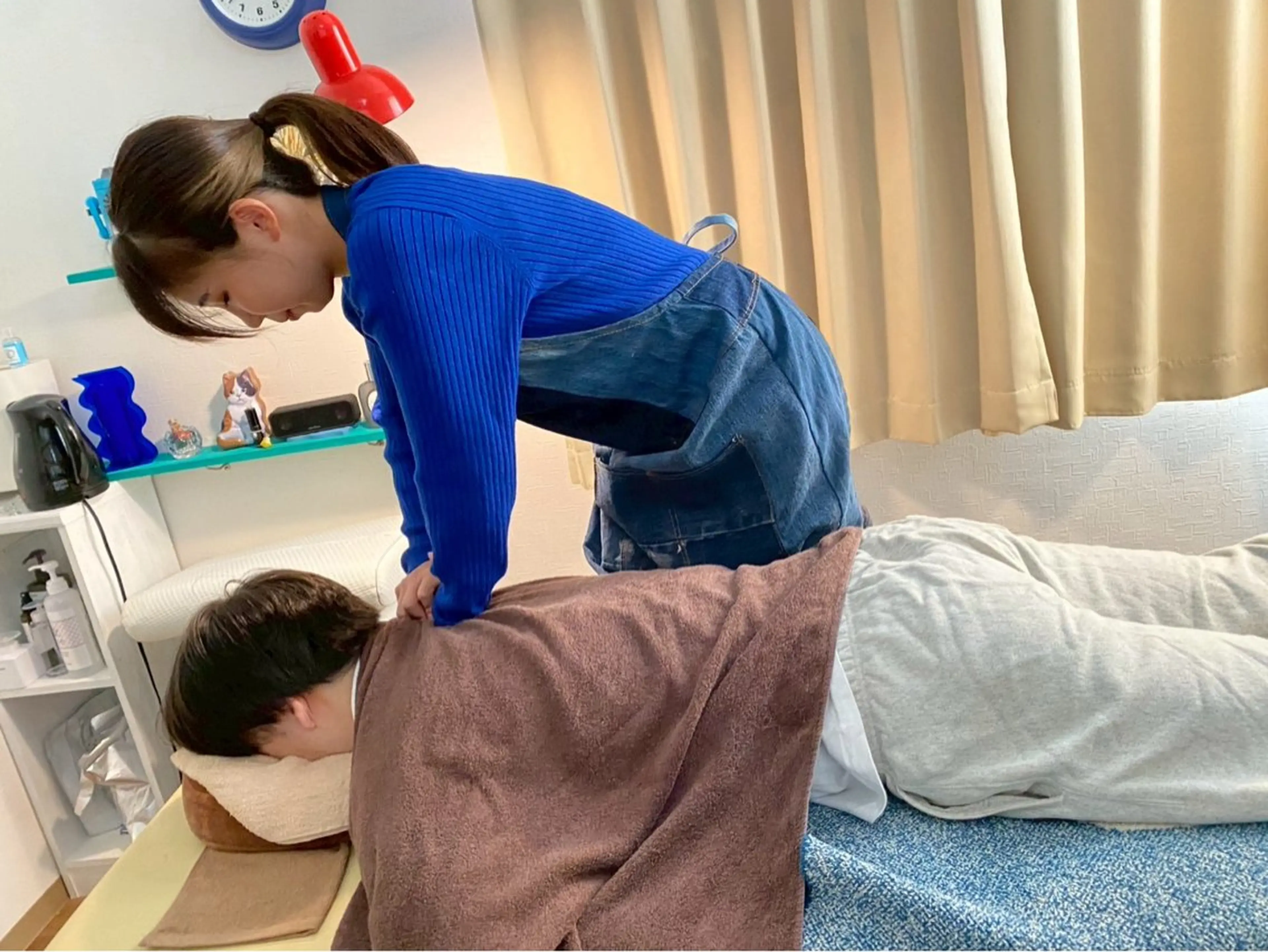 【12月限定🎅】ボディマッサージ全身60分  全身 足裏からヘッドまで！着衣のままOK◎［頭痛/眼精疲労/肩こり］の写真