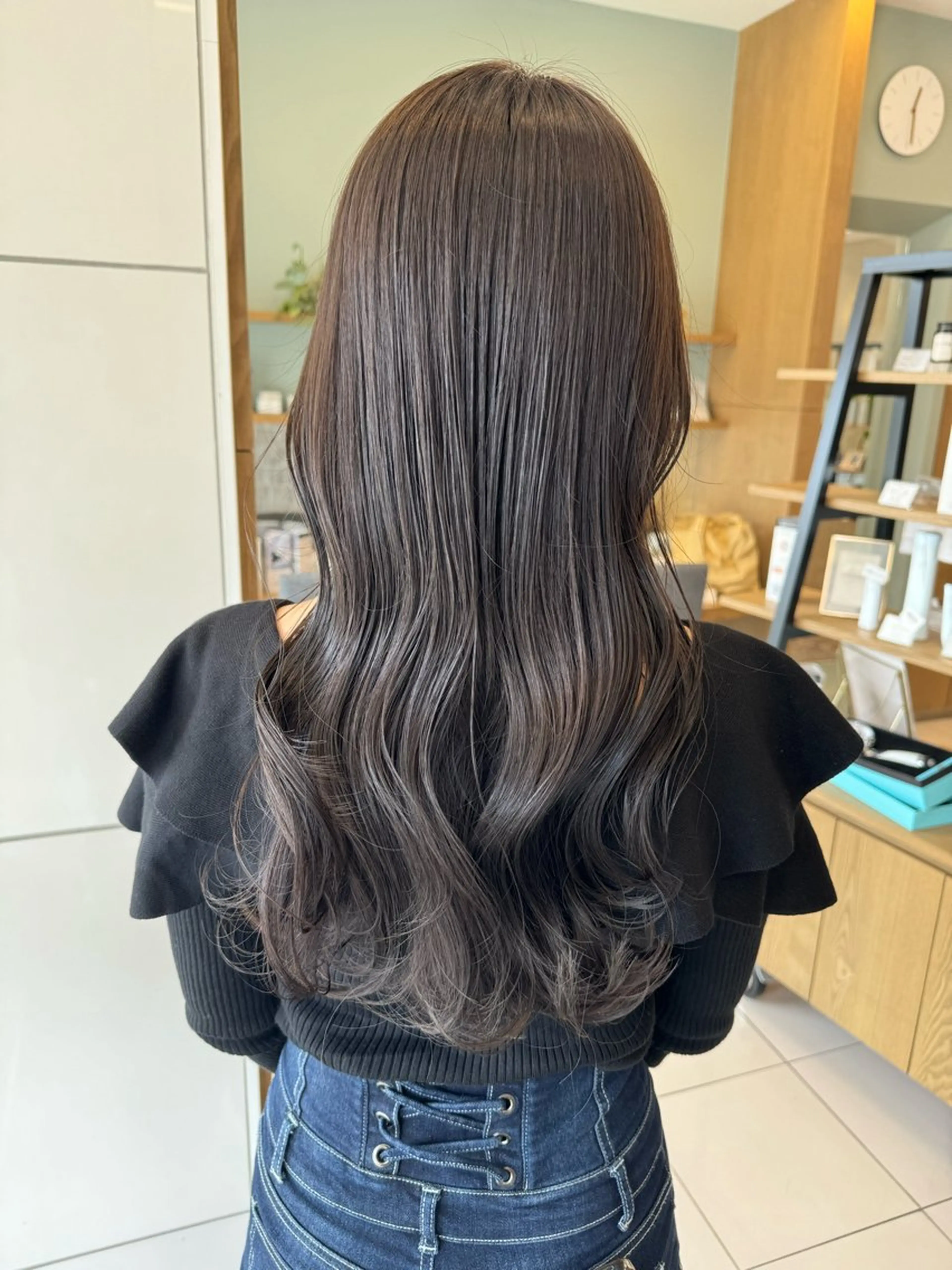 ロング 早川 楓那のヘアスタイル