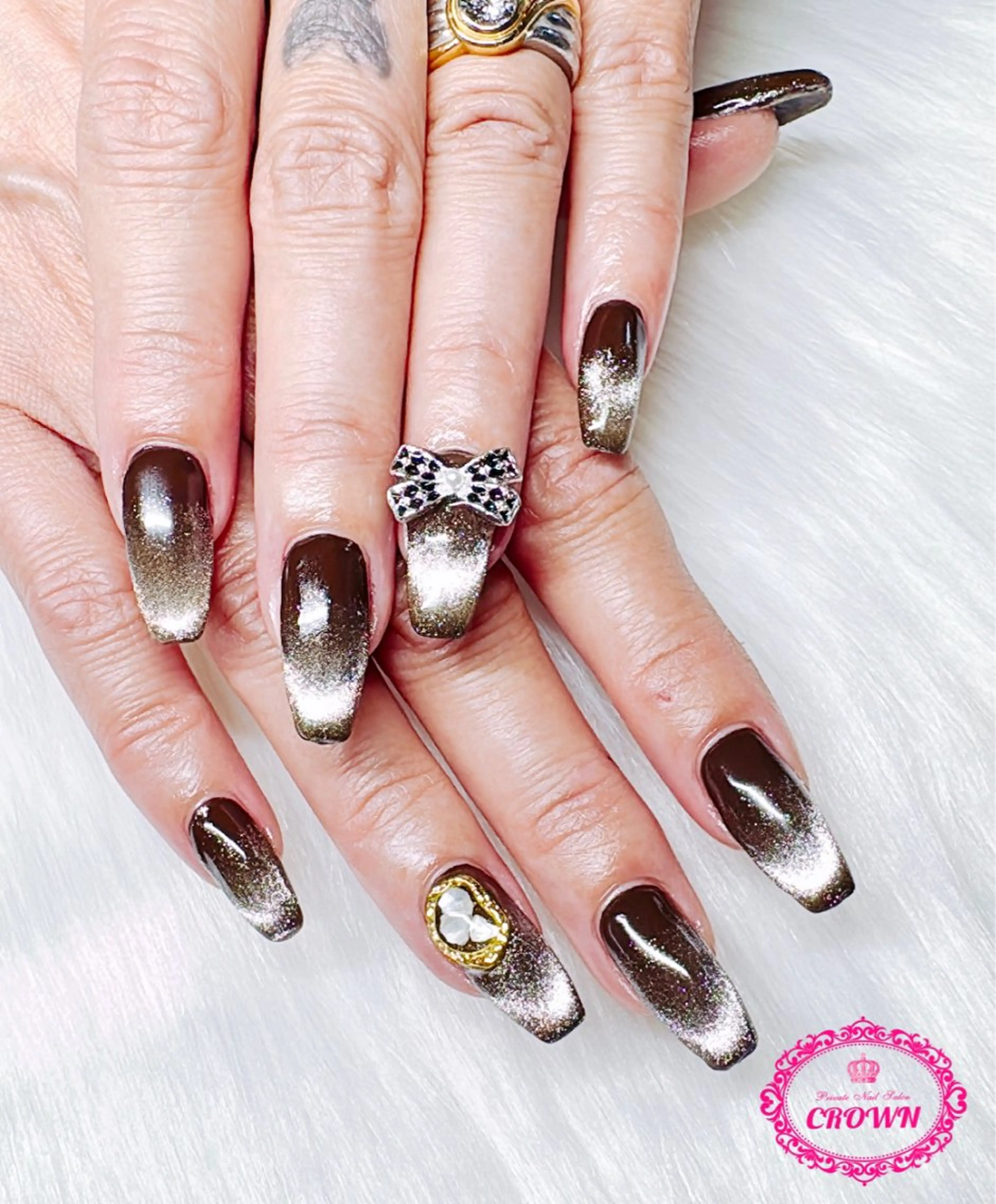 ネイル CROWN プライベートサロンのネイルデザイン
