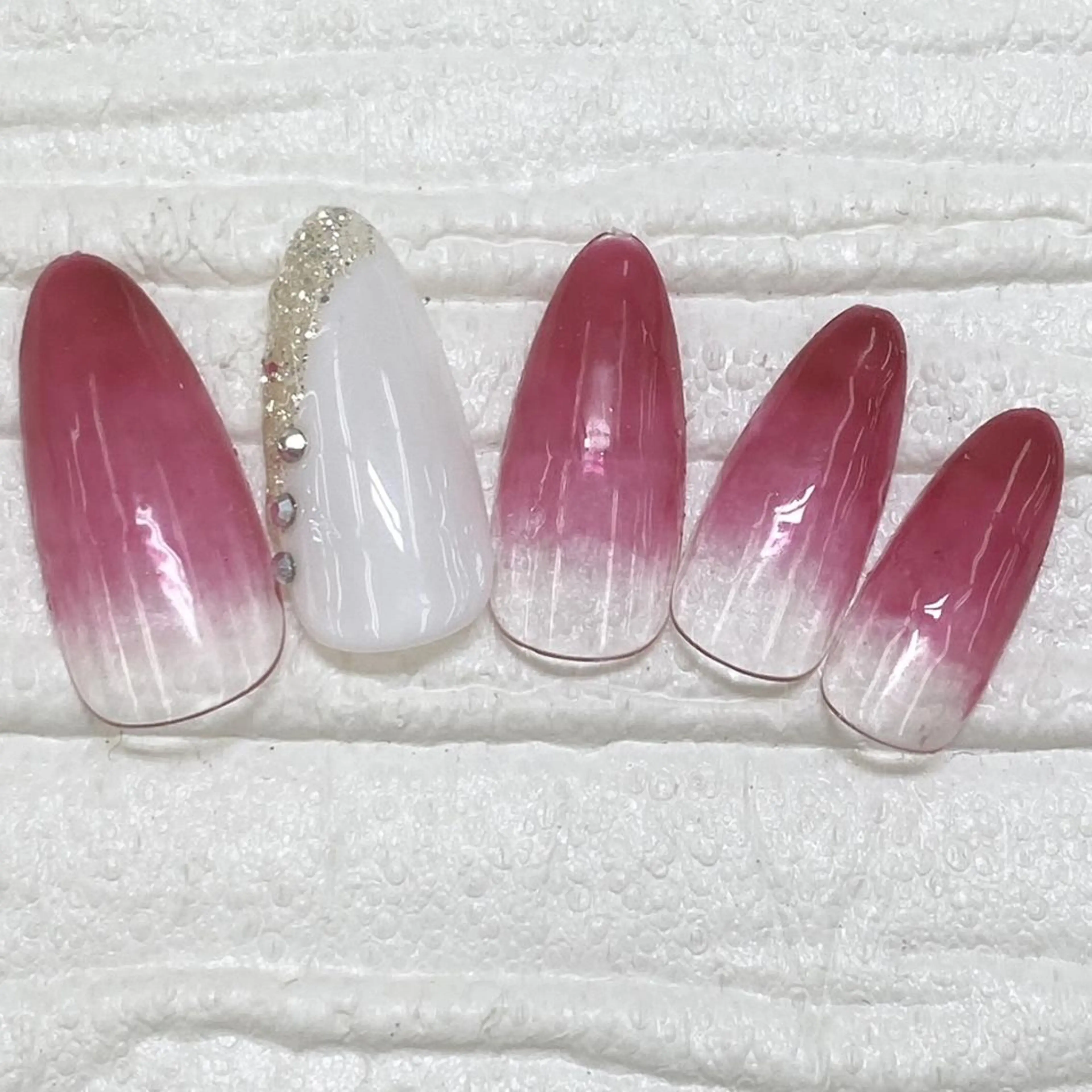 ネイル Nail salon Honey Beeのネイルデザイン