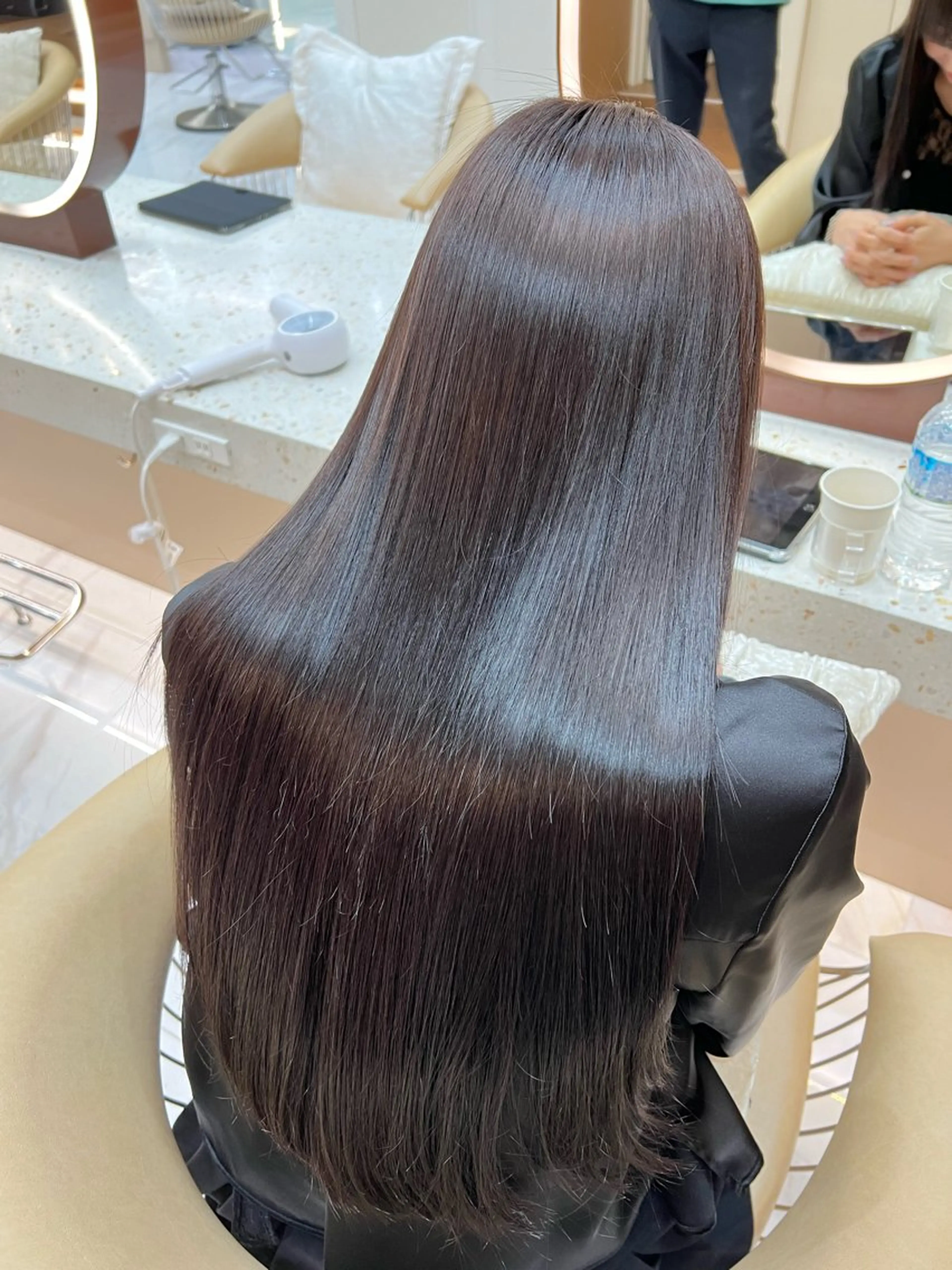 ロング 縮毛矯正 トリートメント 髪質改善/透明感カラ ー/みほのヘアスタイル