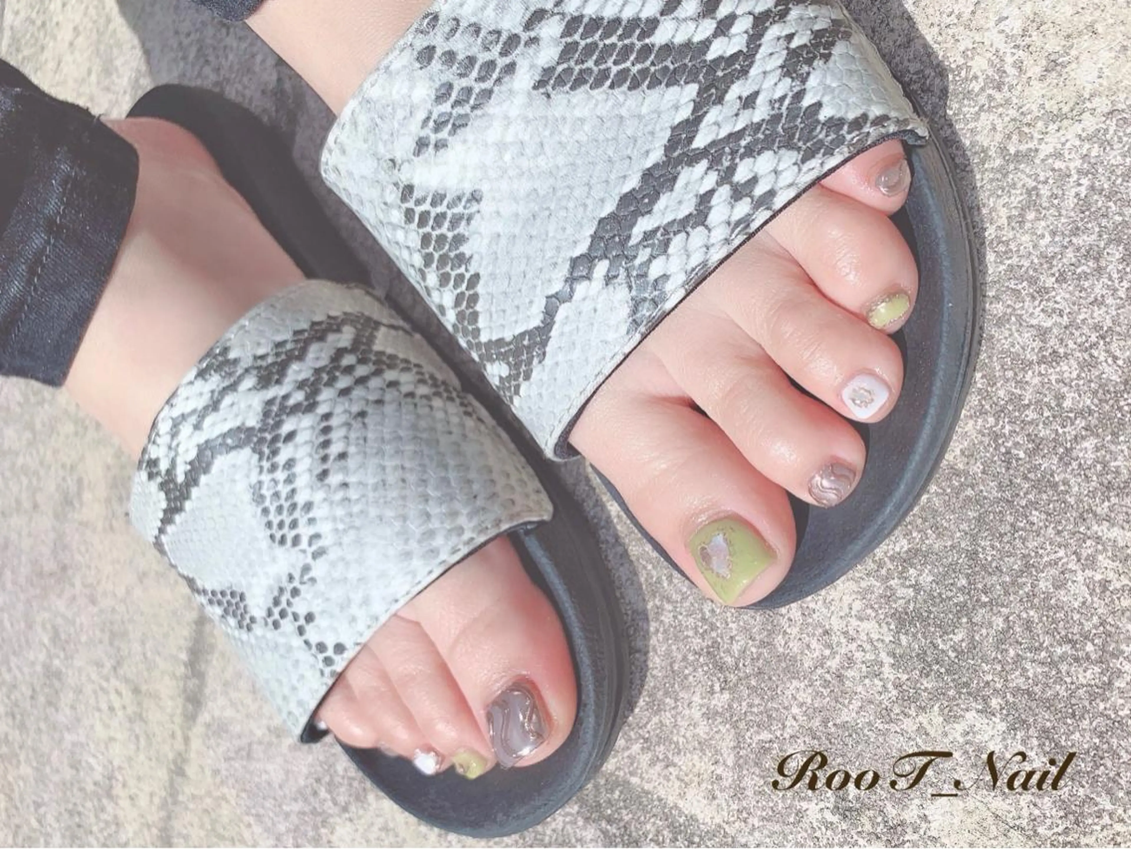 メンズ ネイル アートネイル フットネイル フットネイル RooT Nailのネイルデザイン