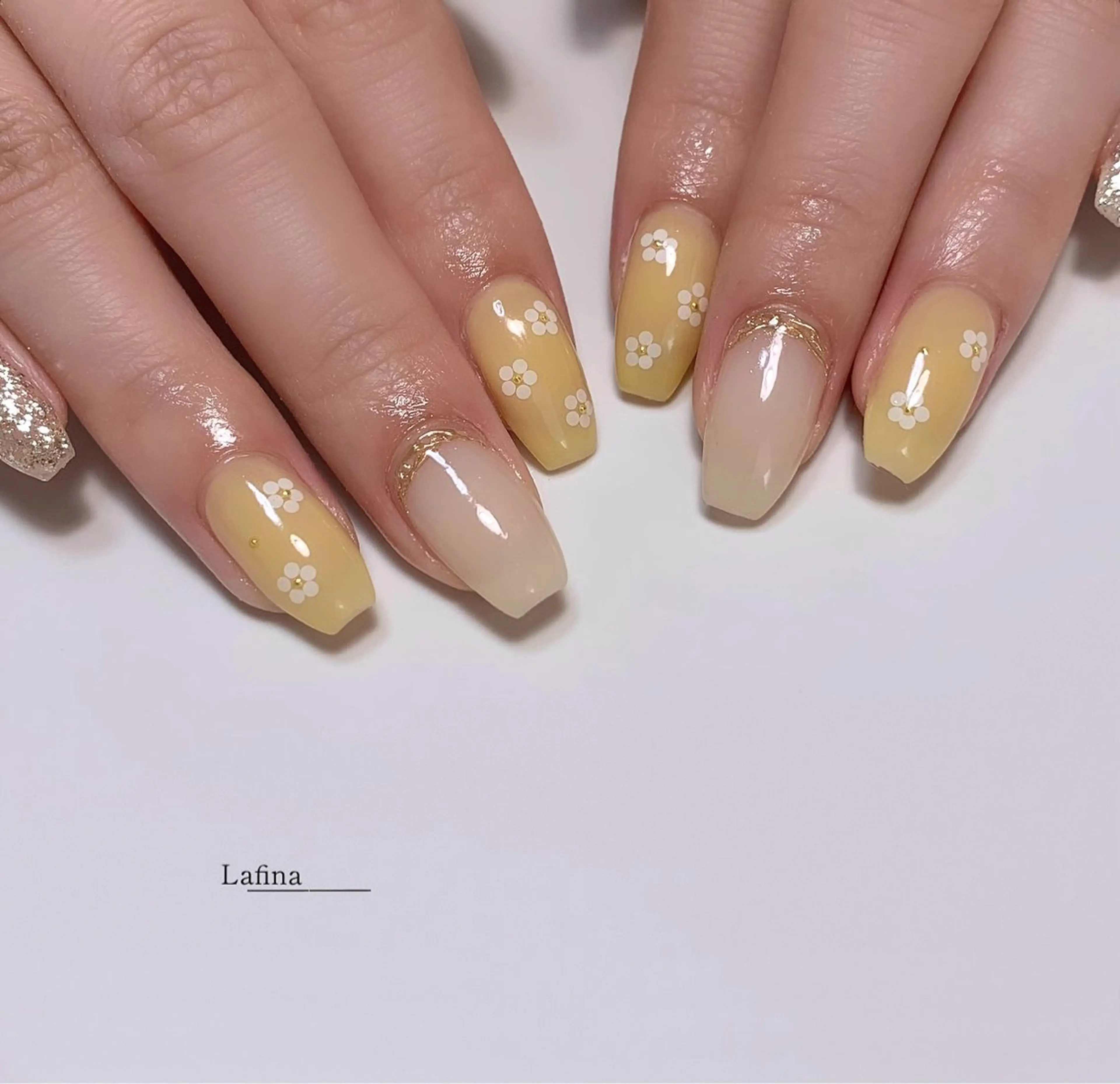 ネイル ハンドネイル Lafina -のネイルデザイン