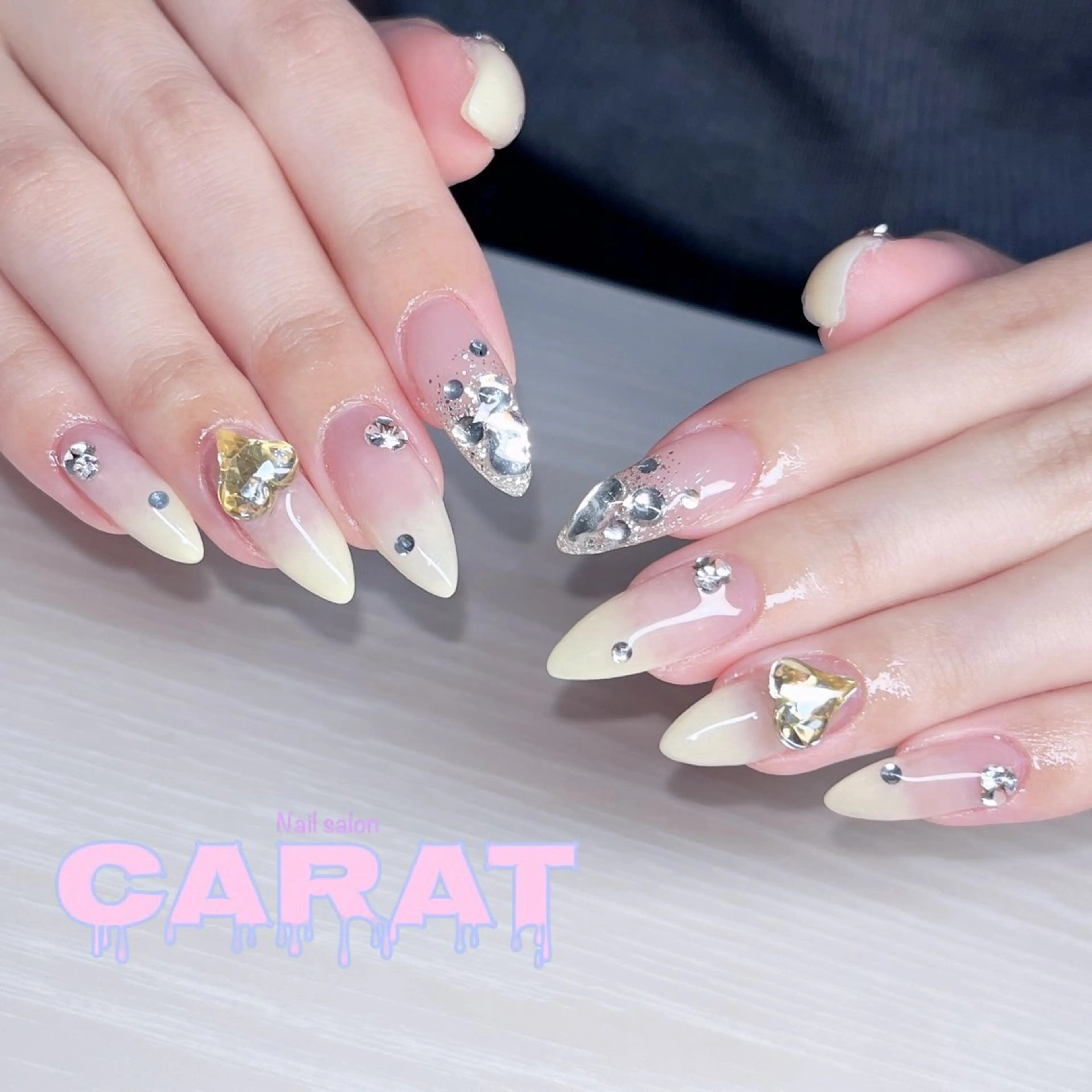 ネイル ハンドネイル CARAT カラットのネイルデザイン