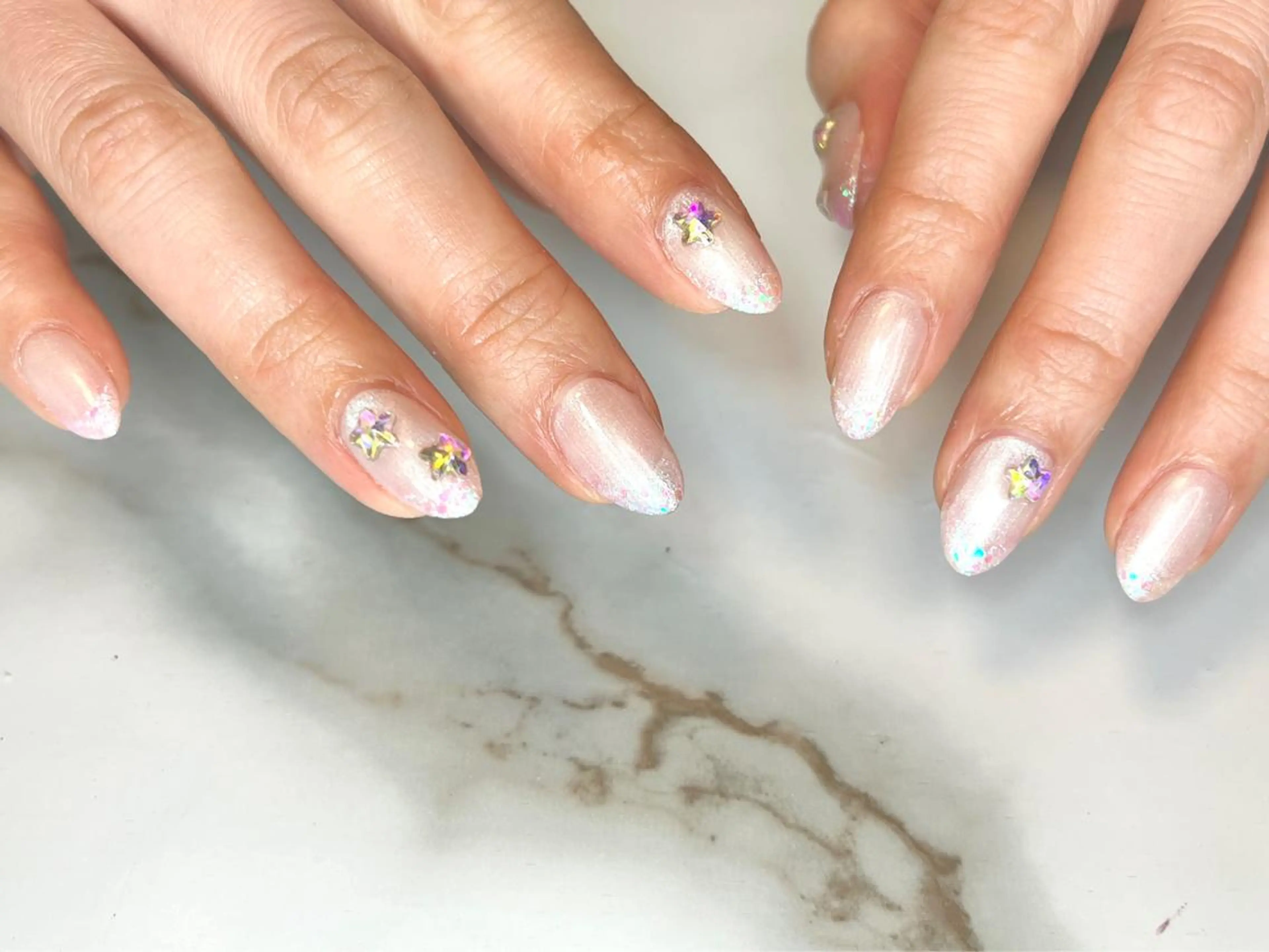 セミロング ネイリスト シンのネイルデザイン