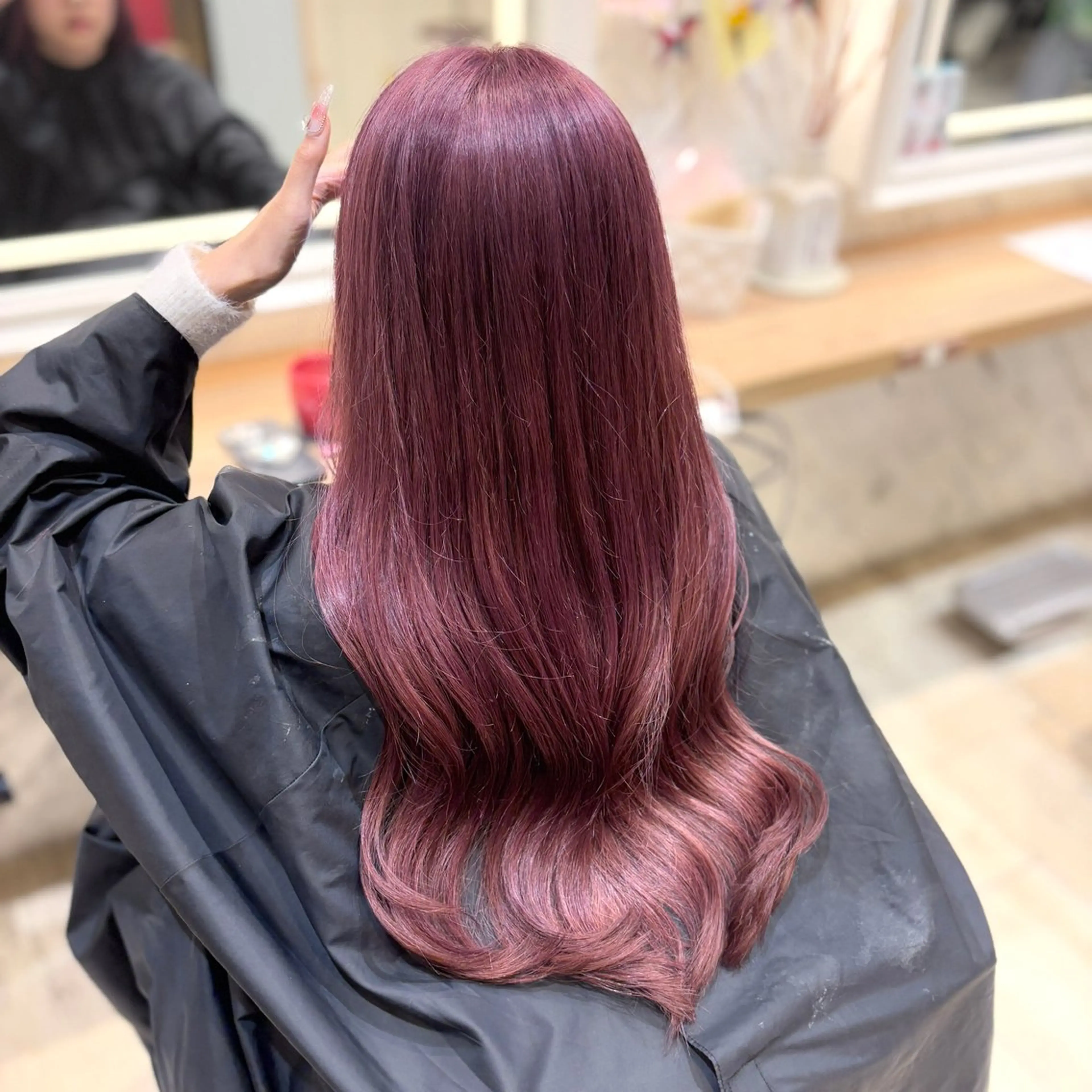 ロング カラー ラベンダーカラー ラベンダーピンク ピンクカラー ヘアカラー トリートメント 韓国レイヤー 暖色カラー/さくらのヘアスタイル