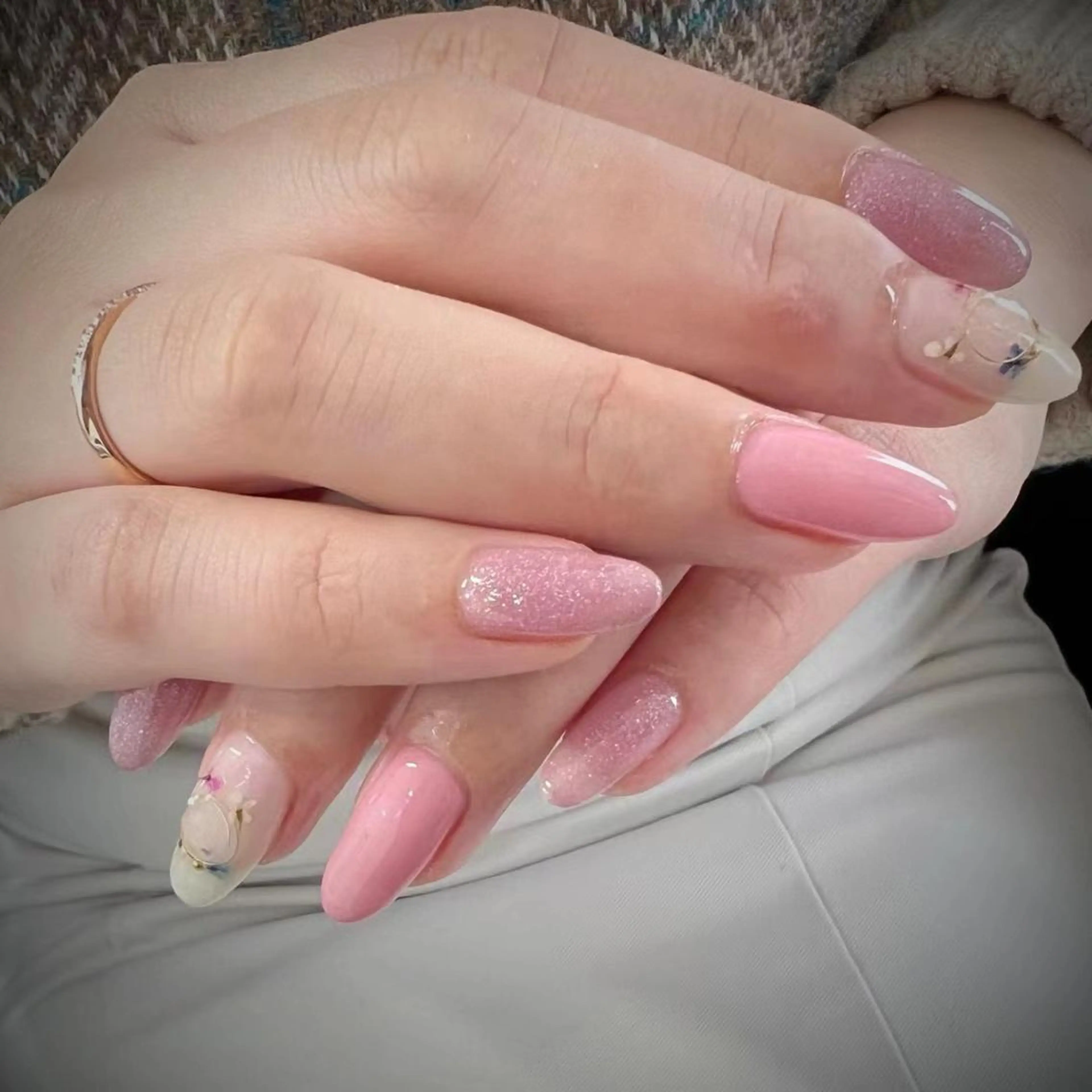 ネイル ハンドネイル ハンドケア ビューティーサロン ヘゼリヒのネイルデザイン