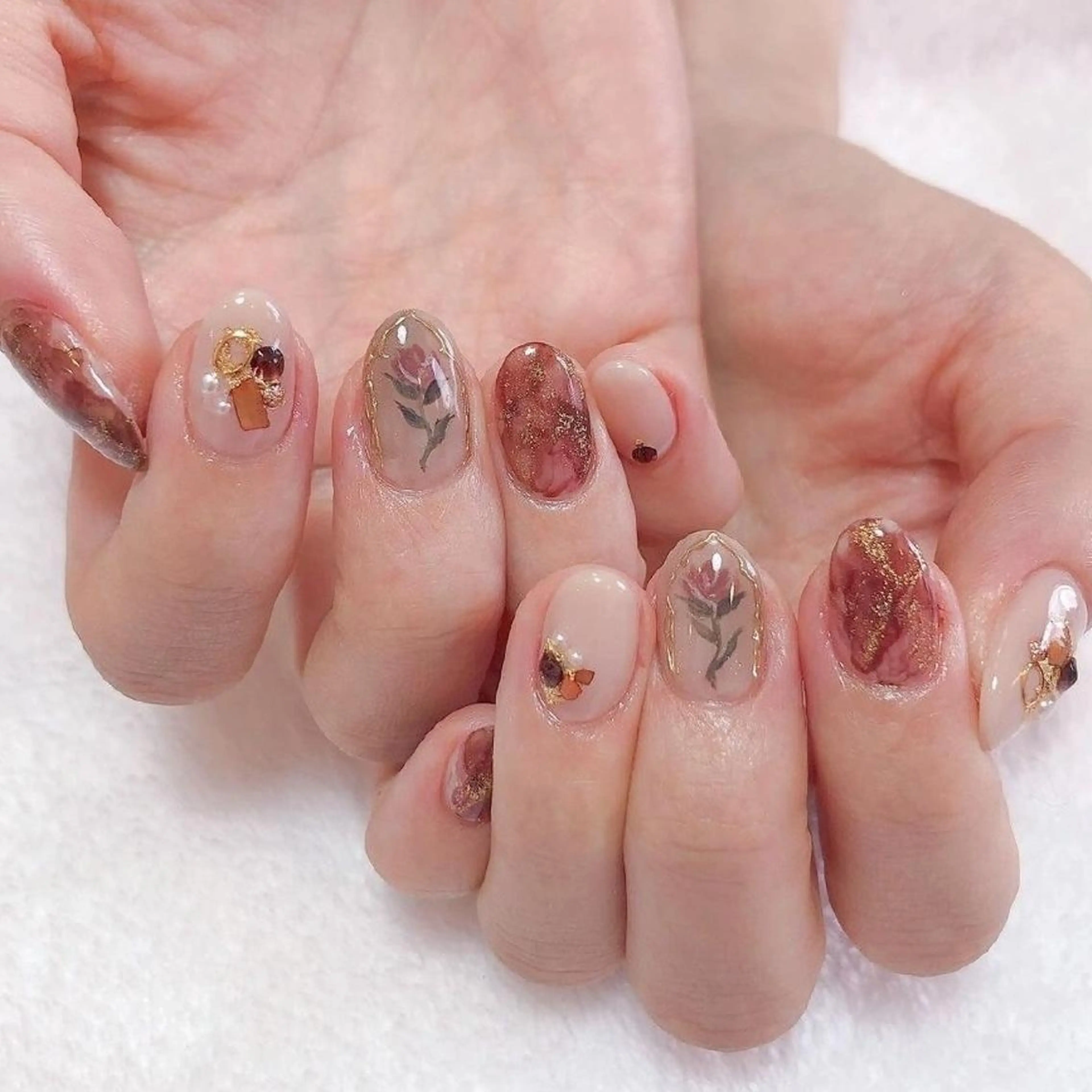 ネイル LUXE NAIL SALONのネイルデザイン
