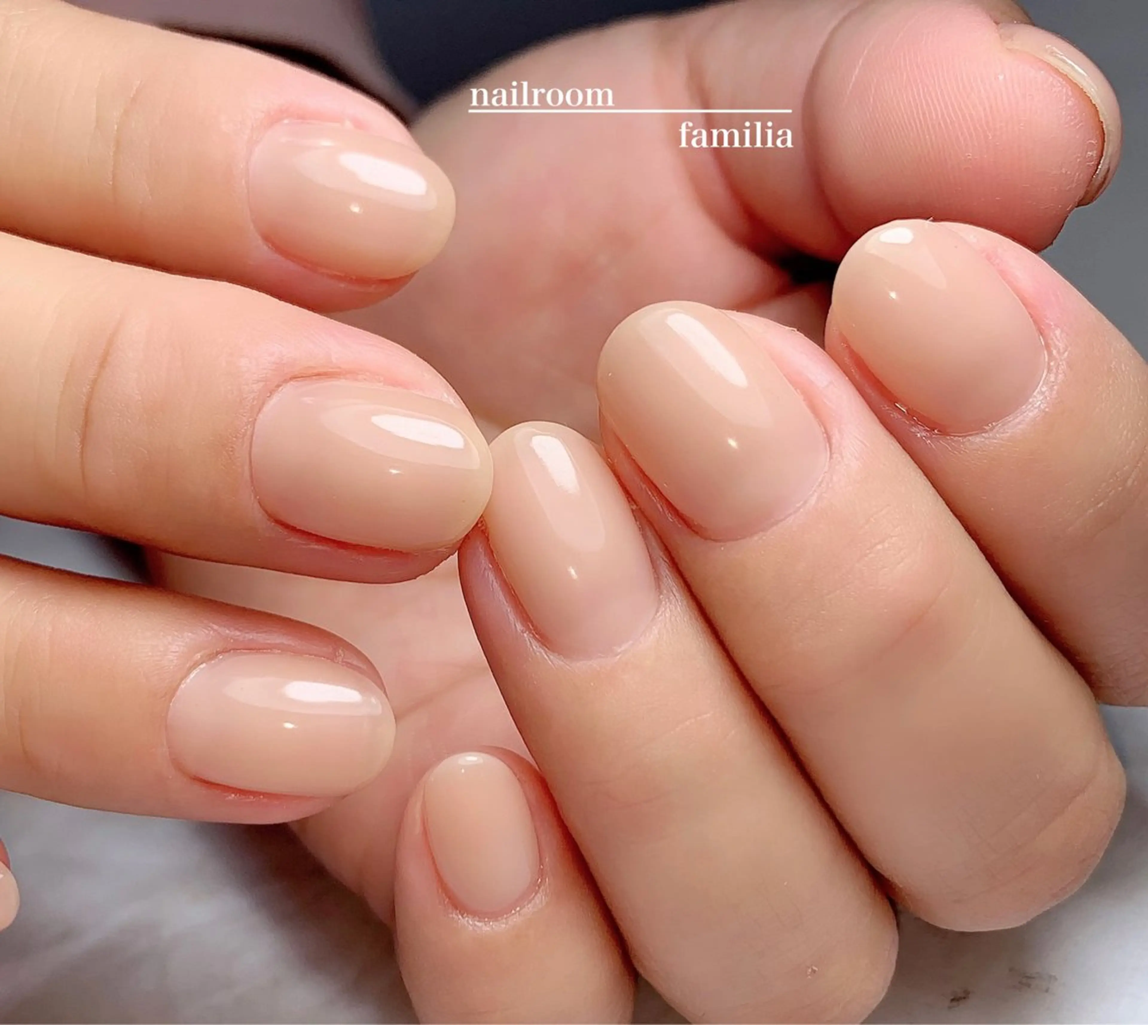ネイル ハンドネイル -nailroom- familiaのネイルデザイン