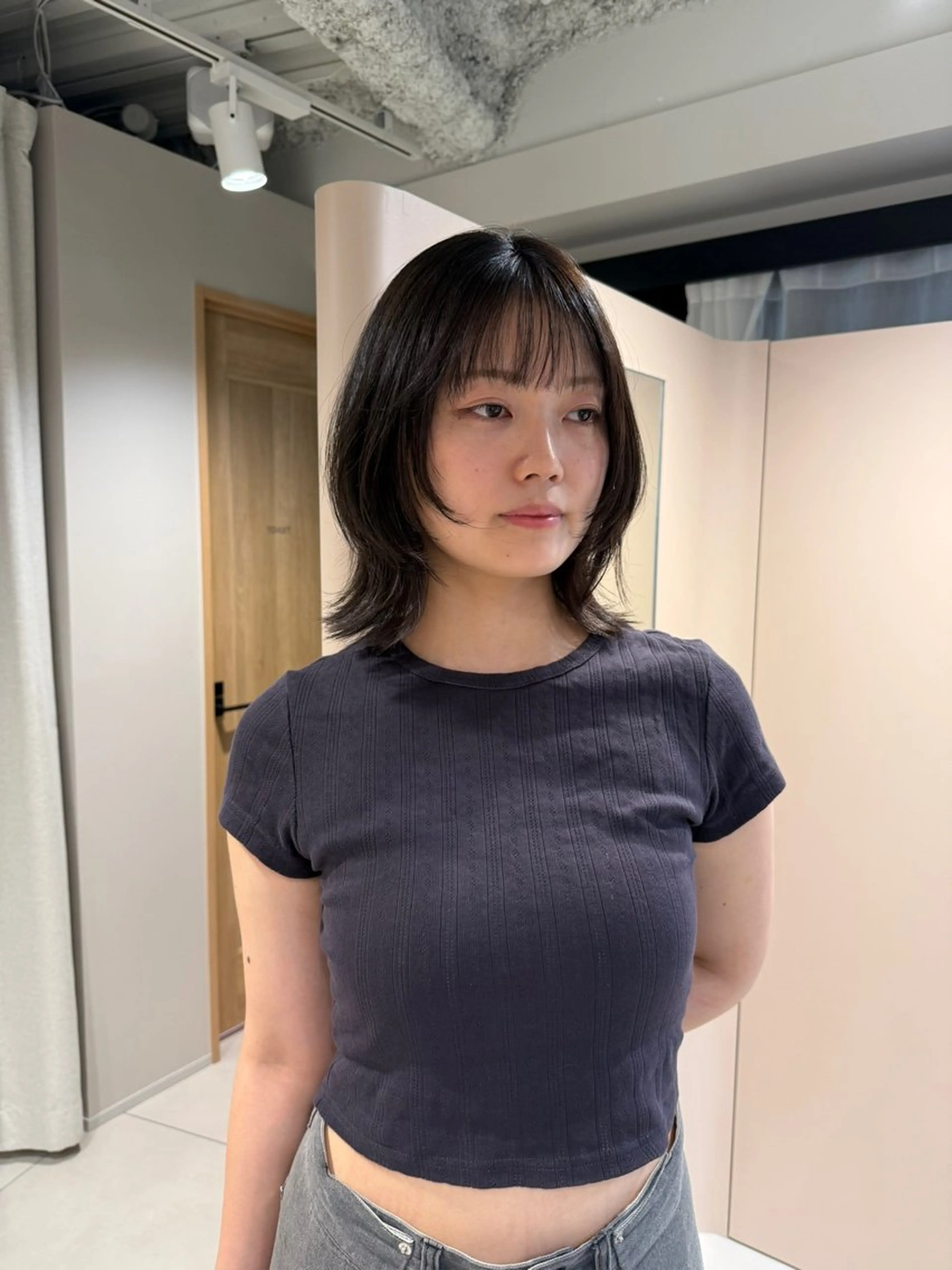 ミディアム 顔周りカット レイヤーカット 小顔カット SHEA +所属・SHEA 遥海 アイブロウ/眉パーマの眉毛・アイブロウイメージ