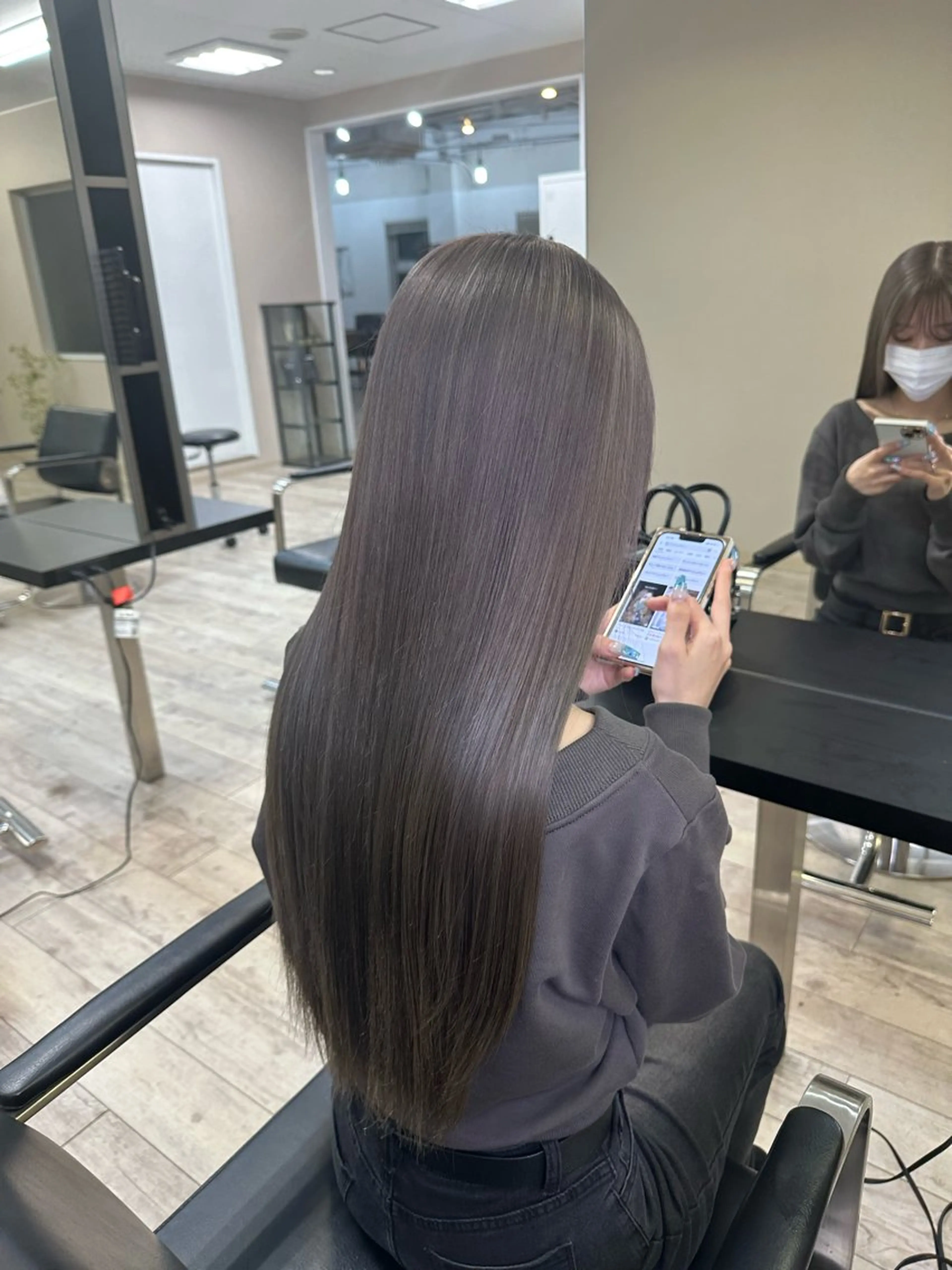 ダブルカラー（ワンブリーチ＋オンカラー）の写真