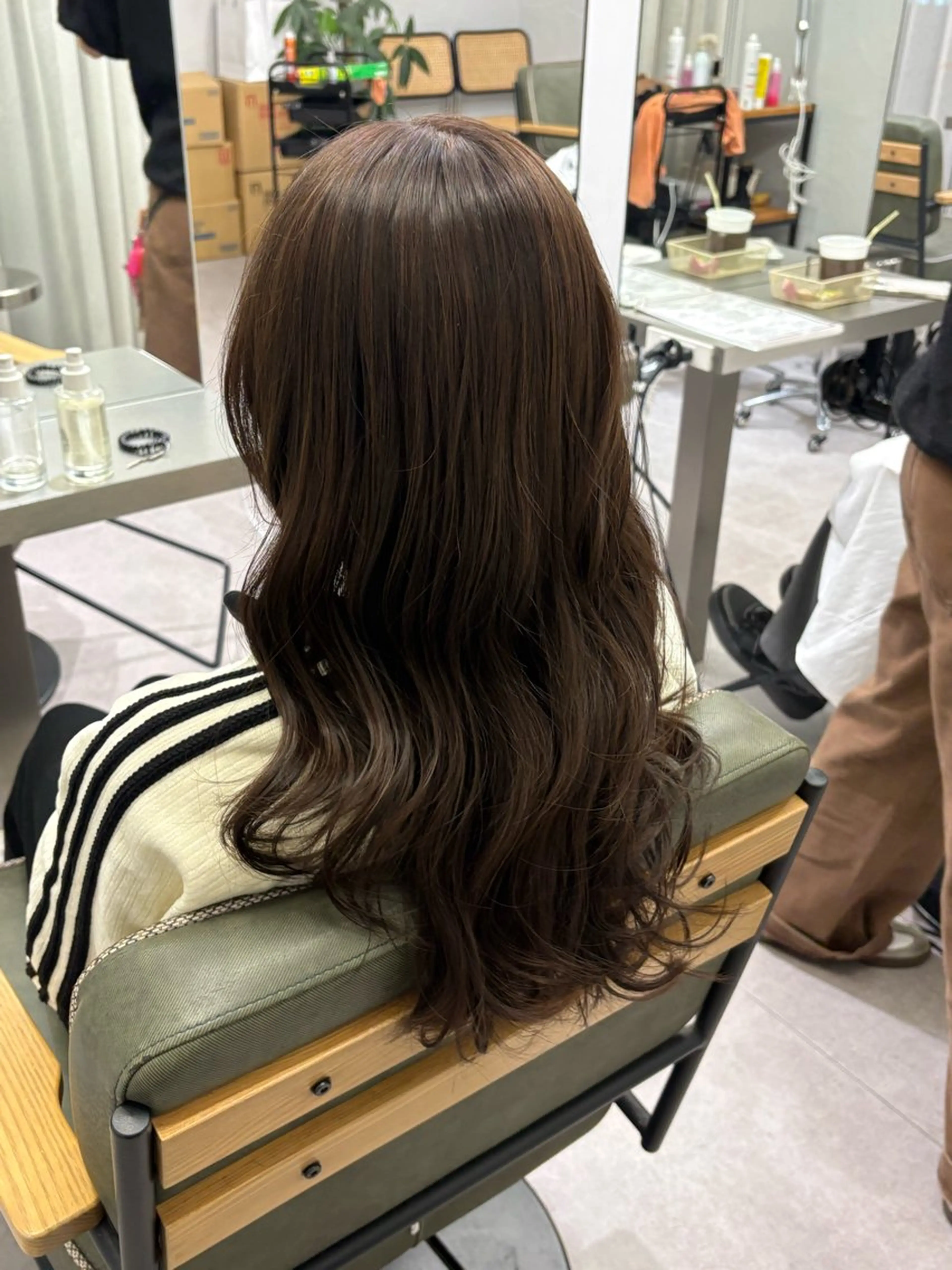 ロング カラー ベージュカラー ブリーチ ブリーチなしカラー 学生 トリートメント ヘアカラー 梅田/ベージュ／ 艶カラー／三宅空翔のヘアスタイル