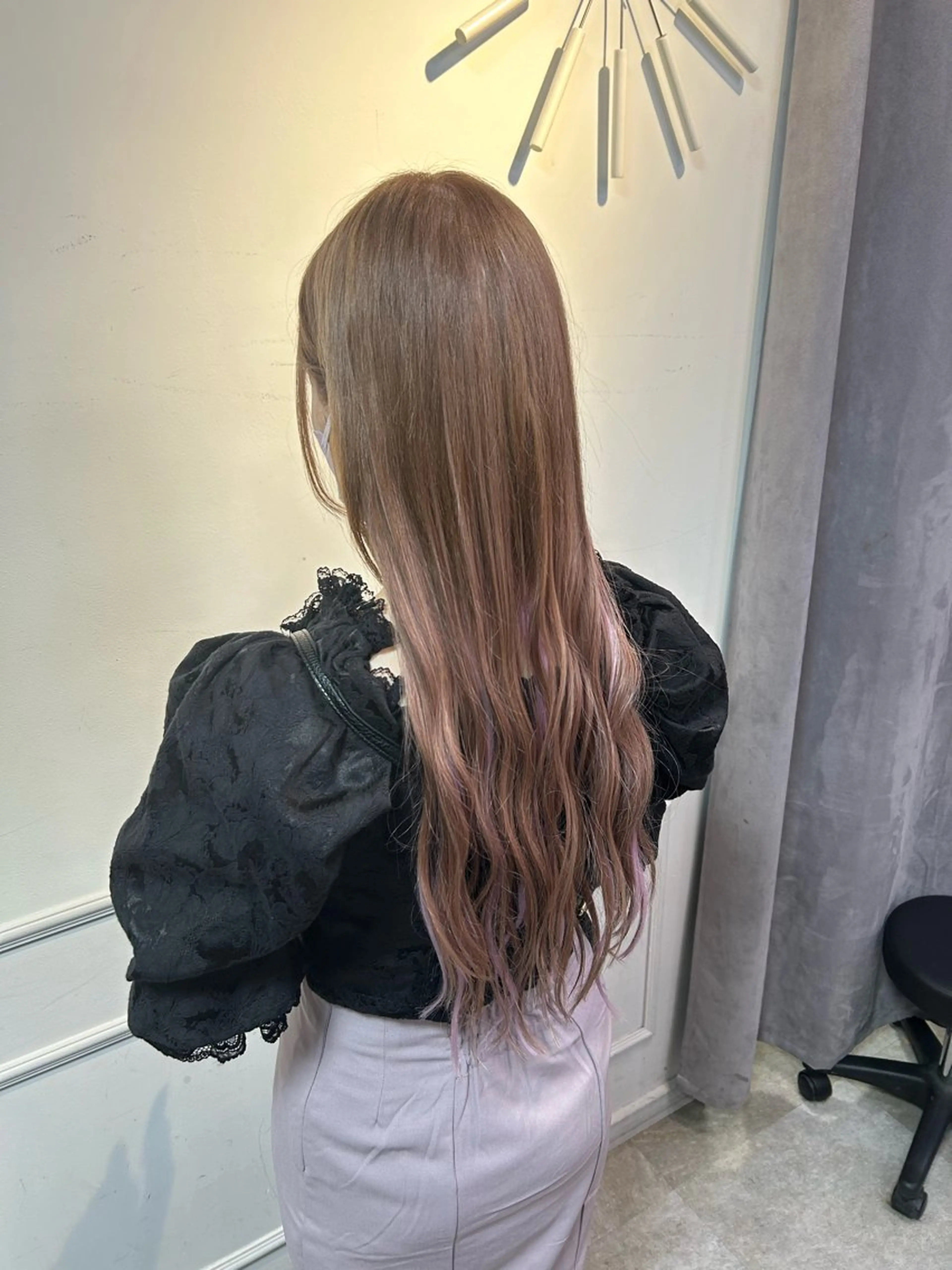 ロング ヘアカラー エクステ 縮毛•ハイトーン Runaのヘアスタイル