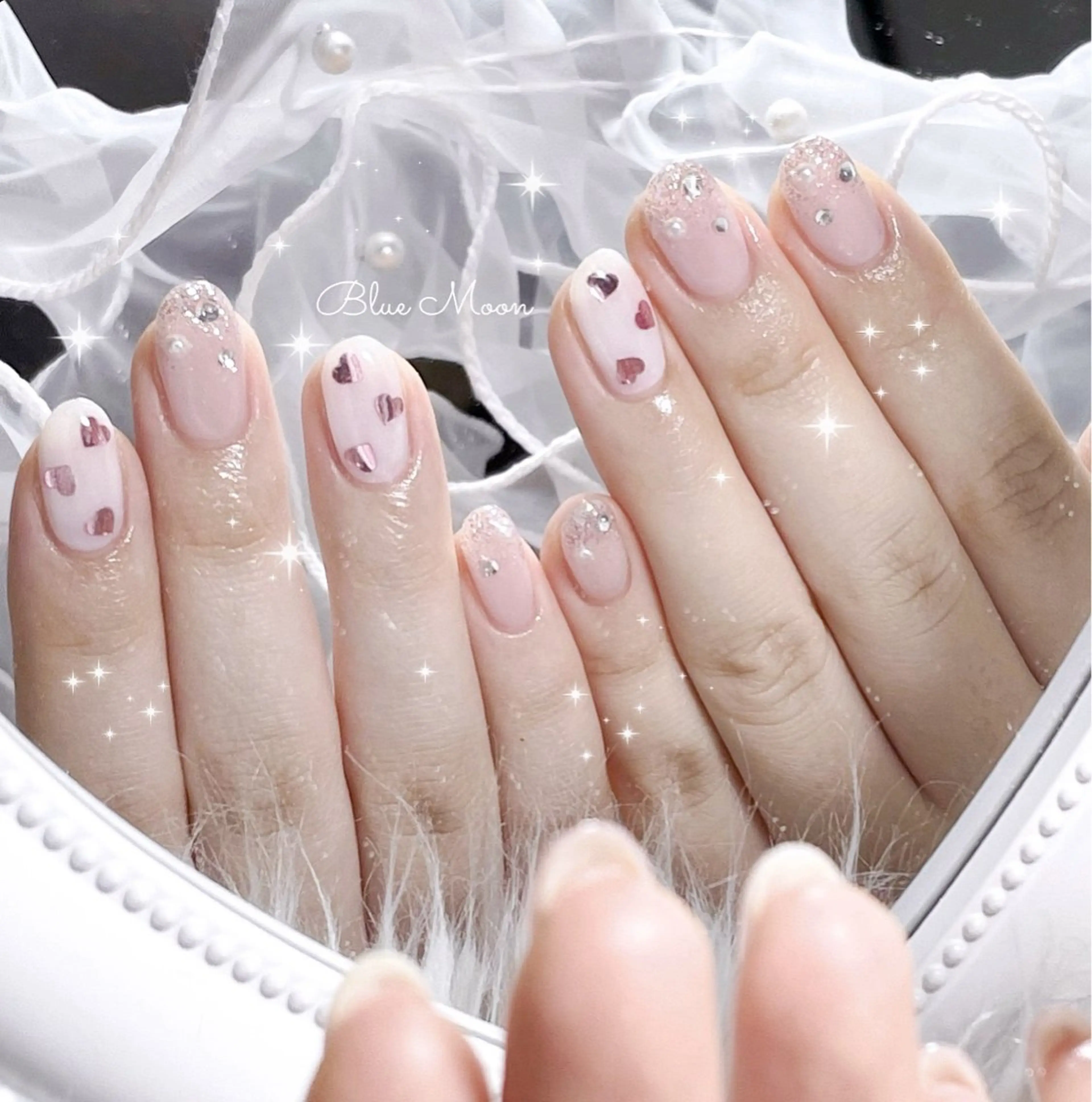 ネイル ハンドネイル フットネイル ハンドケア nail salon Blue Moonのネイルデザイン