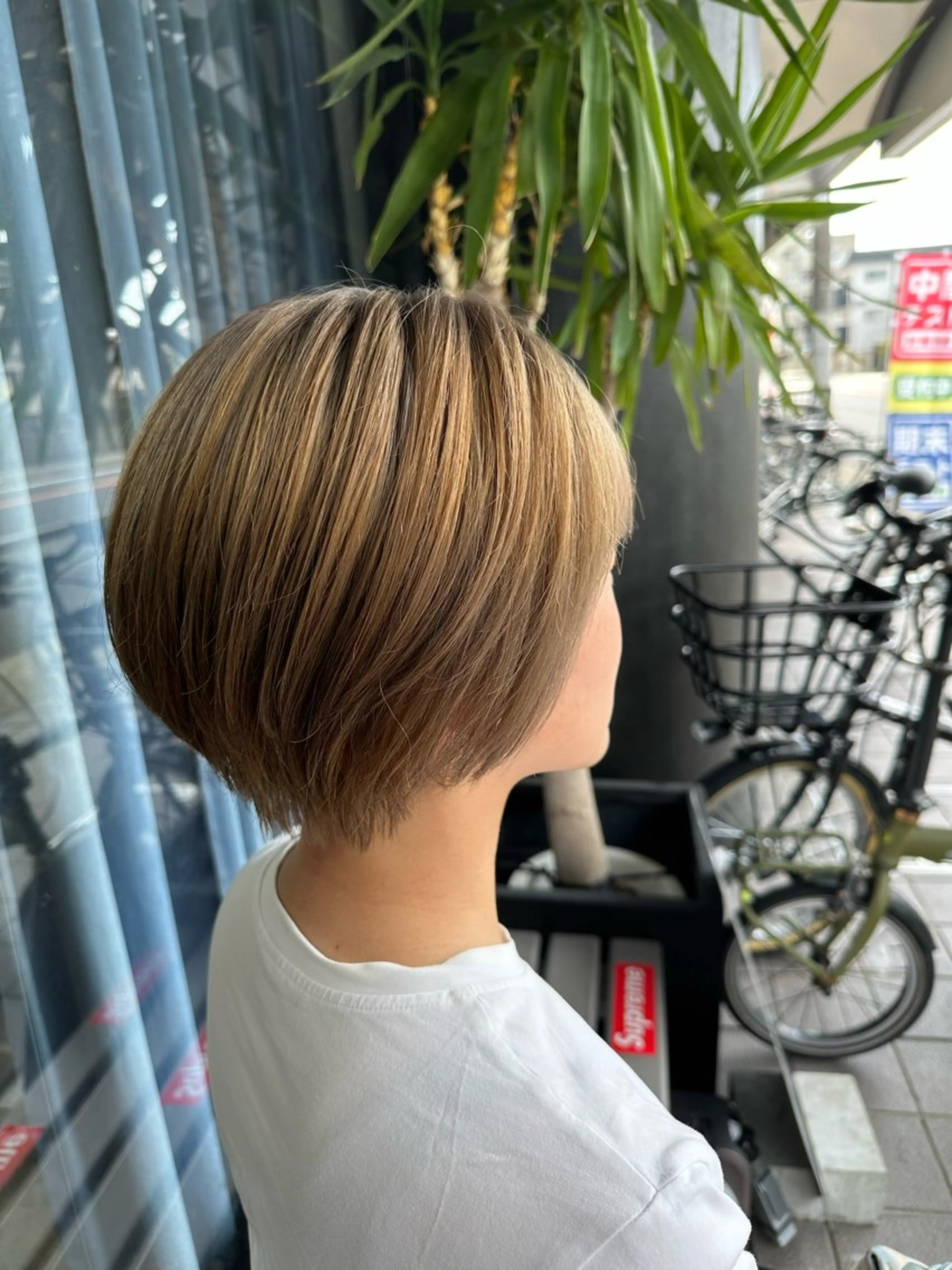 ショート カラー ハンサムショート ベージュカラー ミルクティーベージュ ショートヘア カット ヘアカラー トリートメント 🪐LANDS🪐 福垣 海也のヘアスタイル