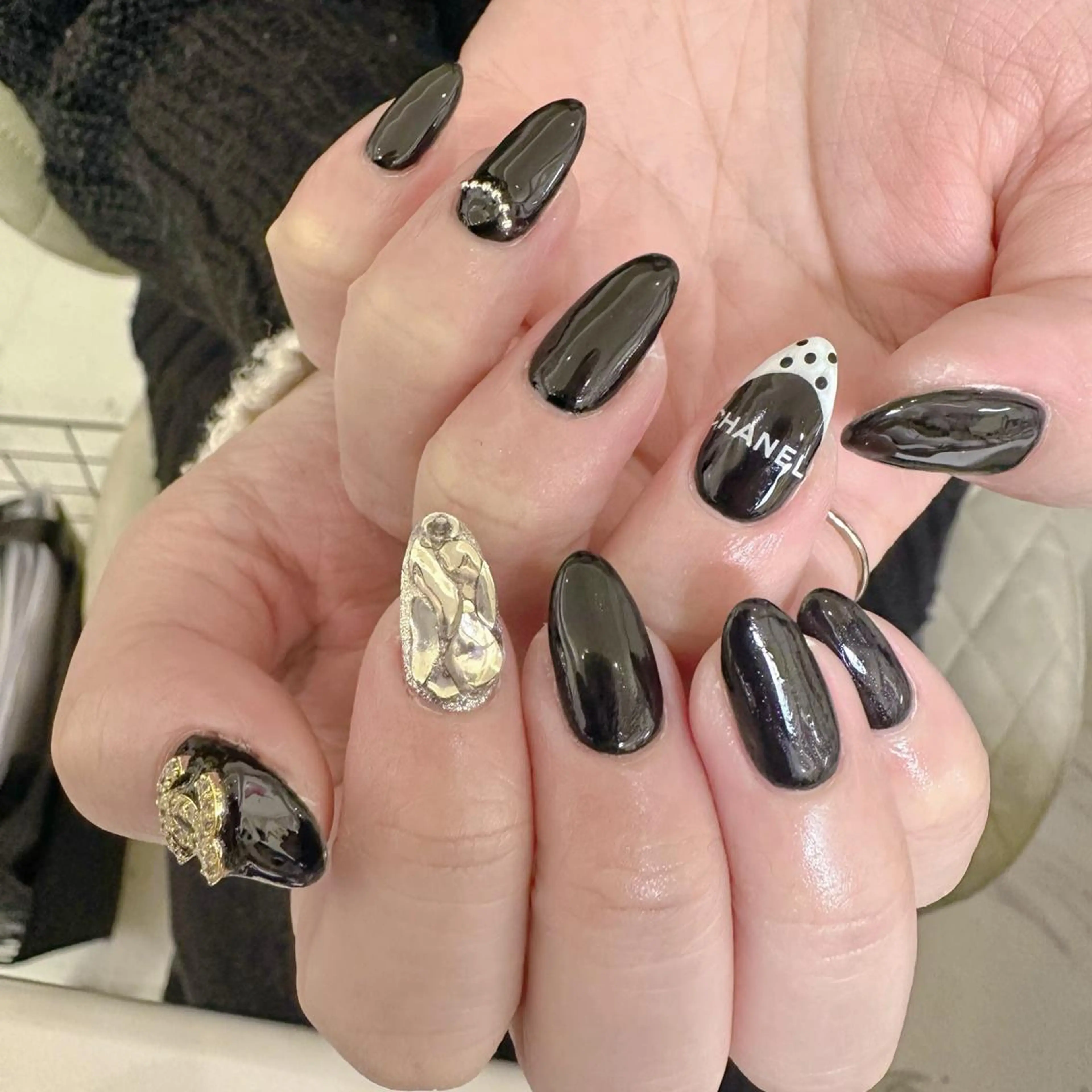 ネイル 持ち込み ハンドネイル DIAMOND 💅のネイルデザイン