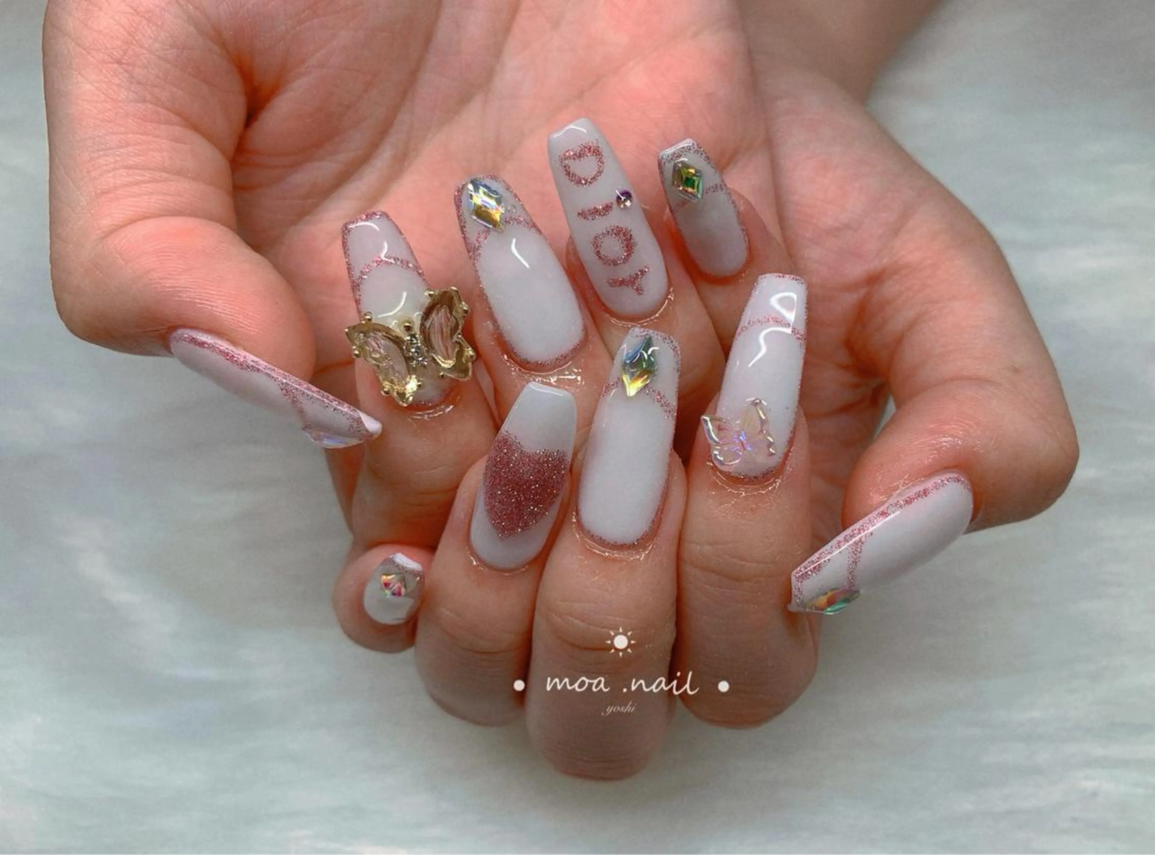 ネイル ジェルネイル パラジェル スカルプネイル MOA NAIL所属・MoaNail🫶 Yoshiのネイルデザイン