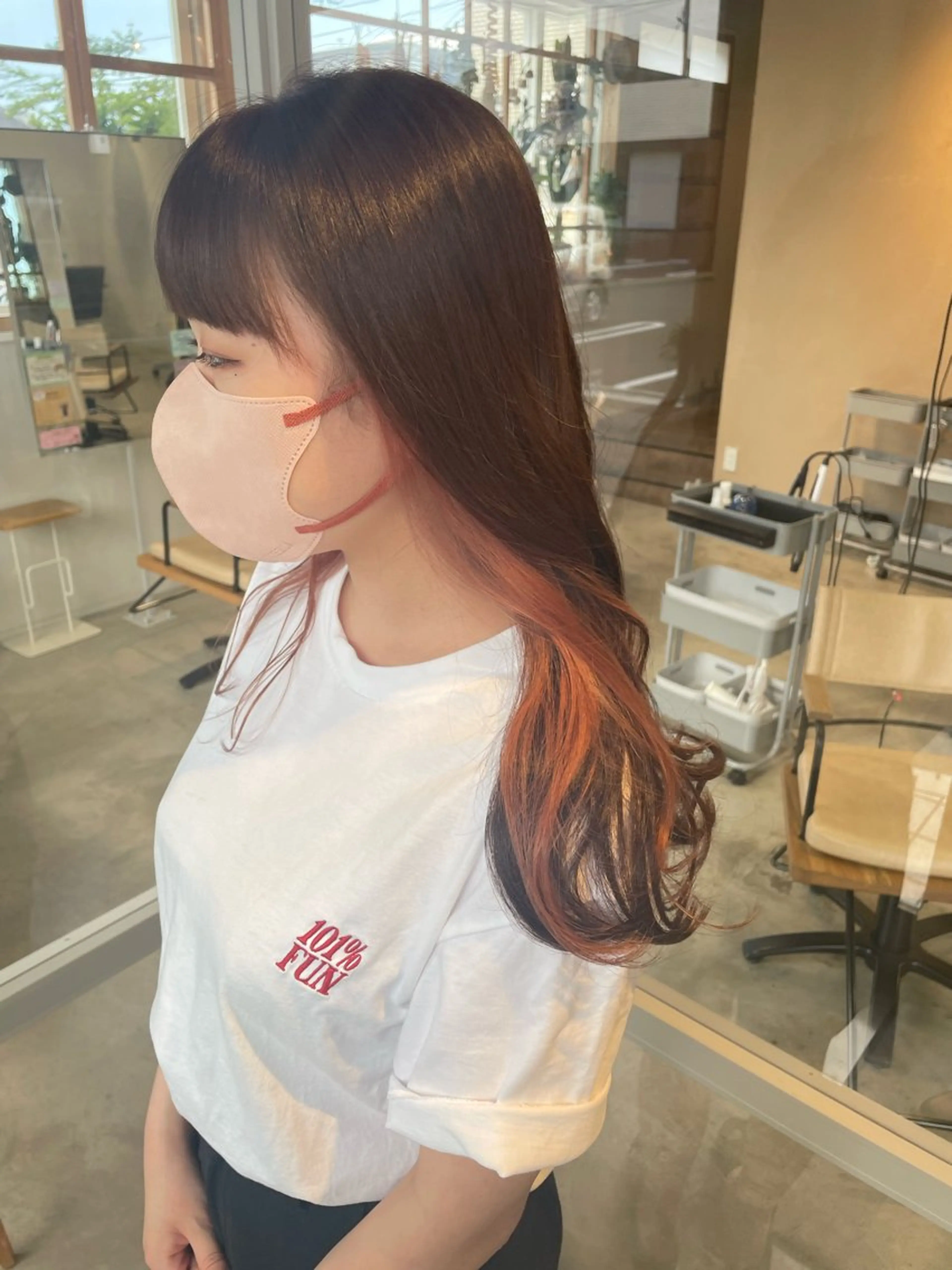 ロング カラー チグサ ミウのヘアスタイル